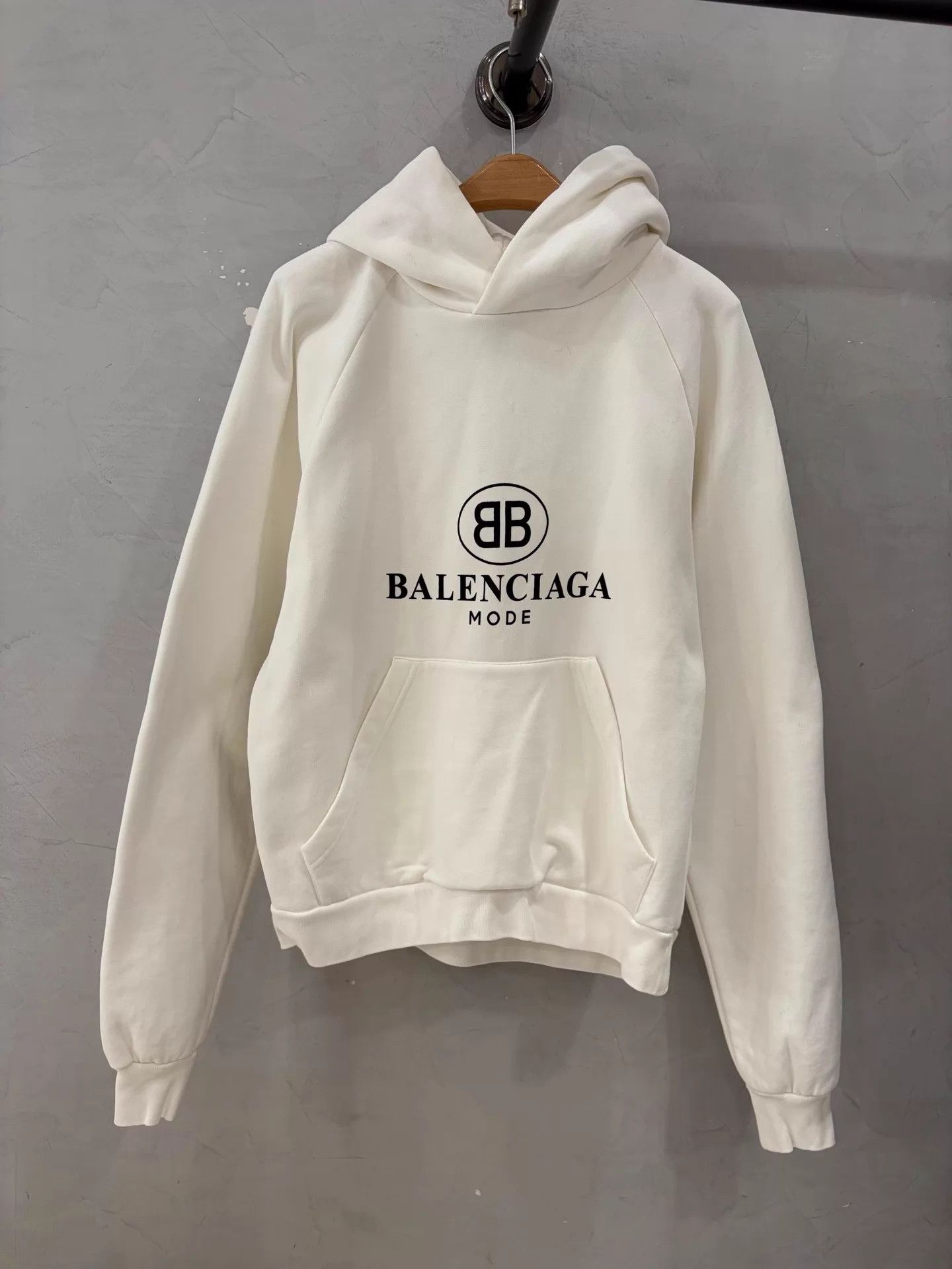 Balenciaga Balenciaga Classic Logo Hoodie Vintage XS Size XS / US 0-2 / IT 36-38 - 1 Thumbnail