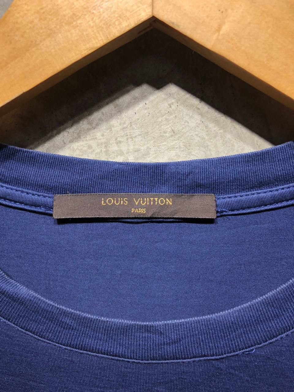 Louis Vuitton Louis Vuitton Rhino Embroidered tee Size US M / EU 48-50 / 2 - 2 Thumbnail