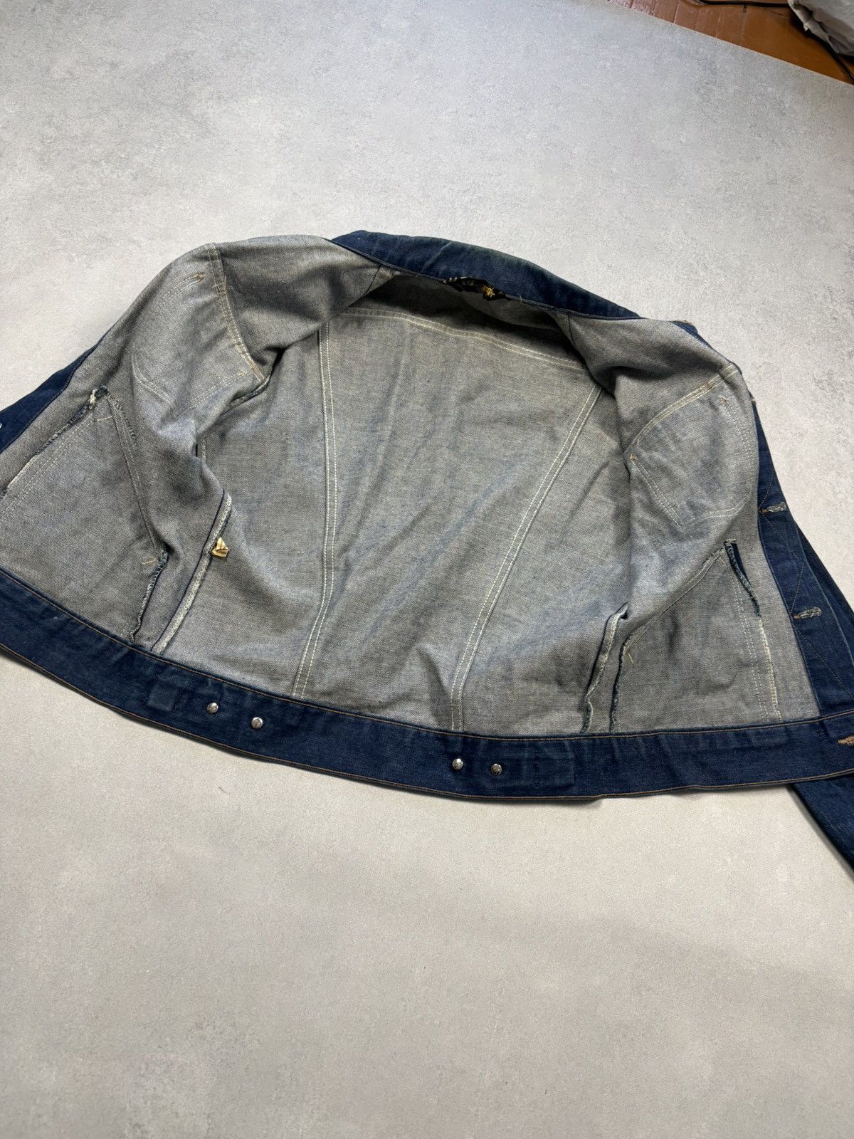 Wrangler Vintage Wrangler Denim Trucker Jacket Black Tag 80s Rare Size US S / EU 44-46 / 1 - 16 Thumbnail