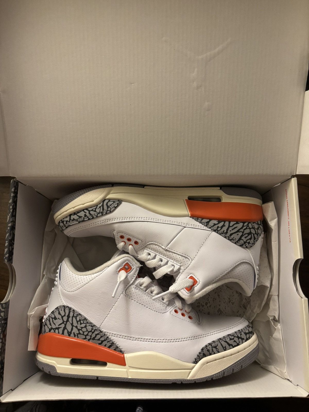 Jordan Brand Jordan Retro 3 “Georgia Peach” Size US 5.5 / EU 38 - 7 Thumbnail