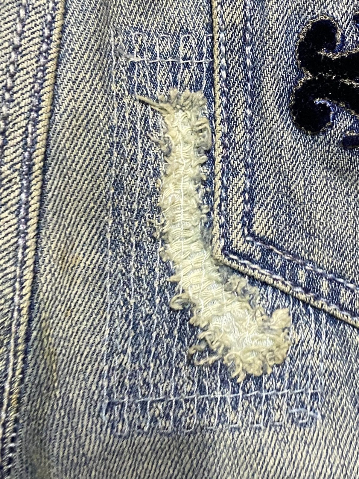 If Six Was Nine Japanese Brand Elvis Distressed Embroidery Flare Jeans Size 27" / US 4 / IT 40 - 11 Thumbnail