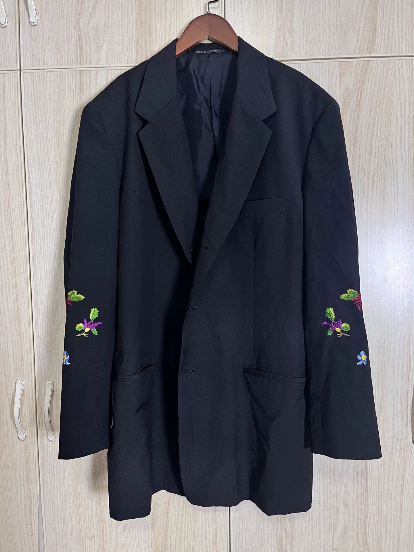 Yohji Yamamoto Yohji Yamamoto Floral Embroidered Jacket Size S / US 4 / IT 40 - 1 Thumbnail