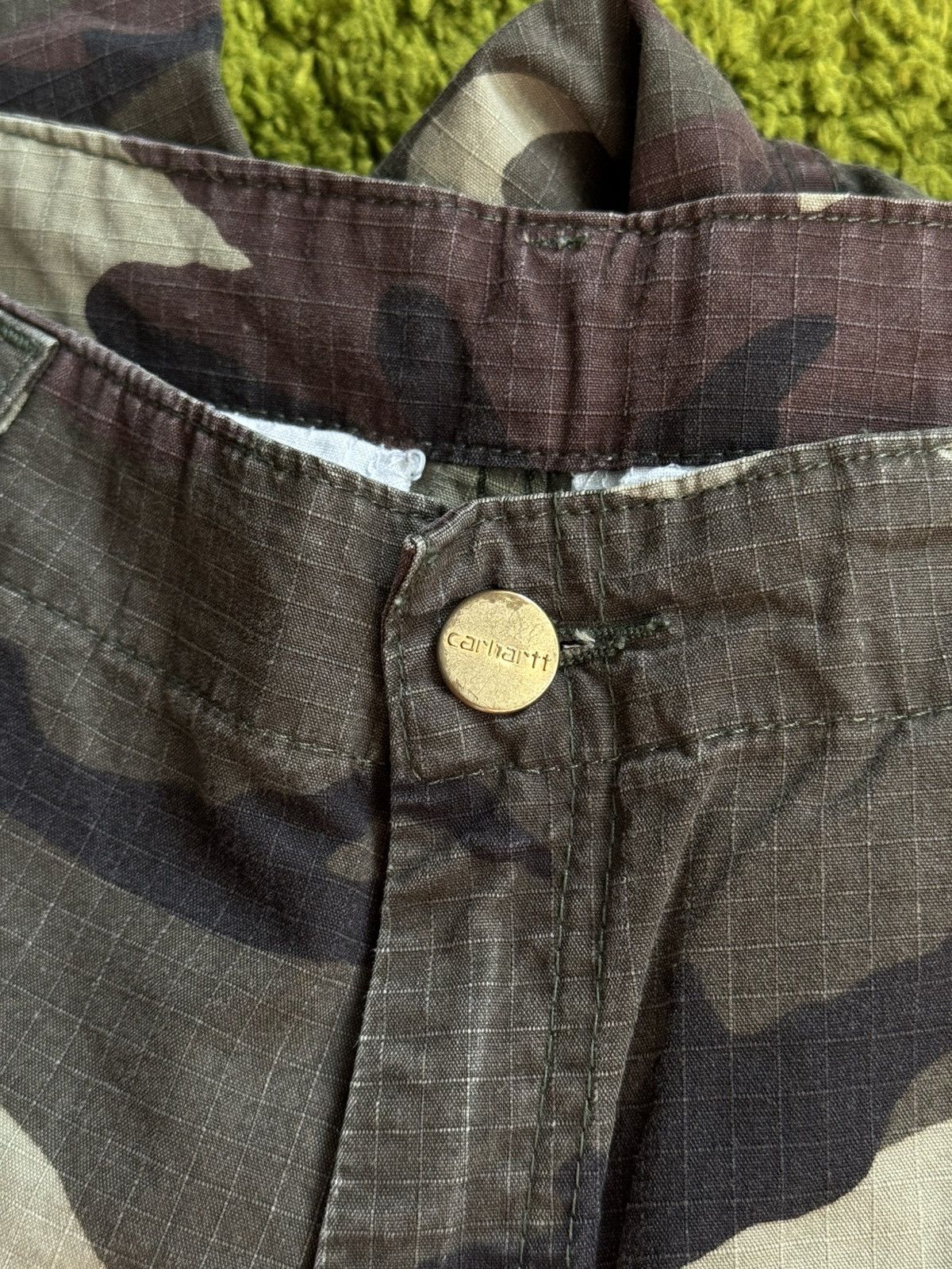 Carhartt Carhartt WIP camo cargo pants Size 28" / US 6 / IT 42 - 6 Thumbnail