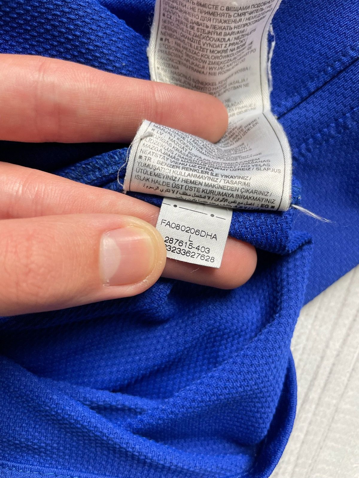 Nike × Vintage Vintage Nike Manchester United soccer jersey blue size L Size US L / EU 52-54 / 3 - 9 Thumbnail