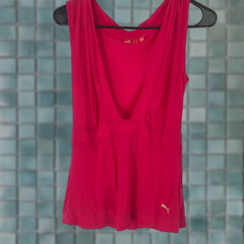 Puma Puma Womens V Neck Sleeveless Empire Waist Pullover Pink Tank Blouse Size Medium Size M / US 6-8 / IT 42-44 - 1 Thumbnail