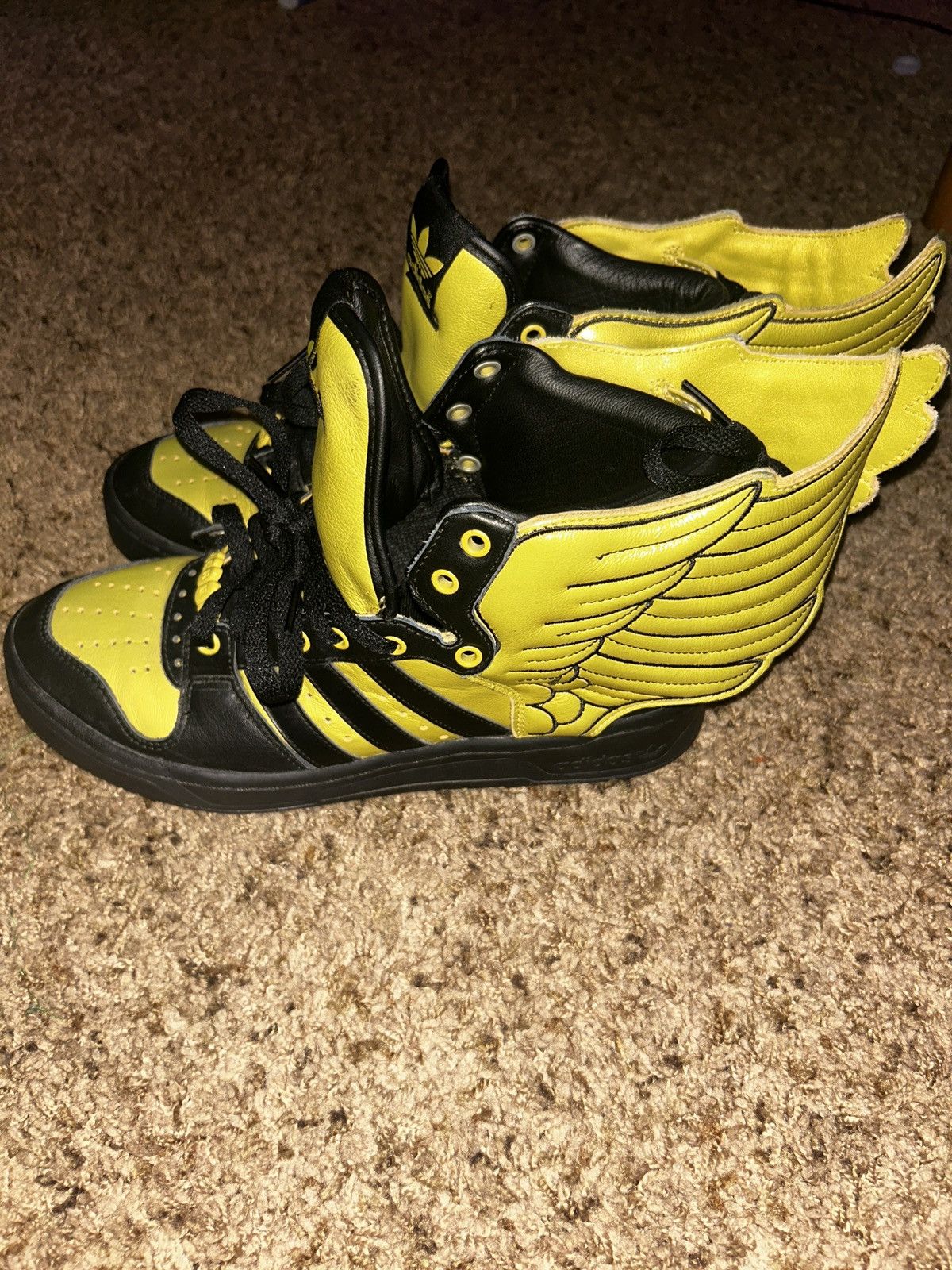Adidas × Jeremy Scott Gold wings Size US 8 / EU 41 - 1 Thumbnail