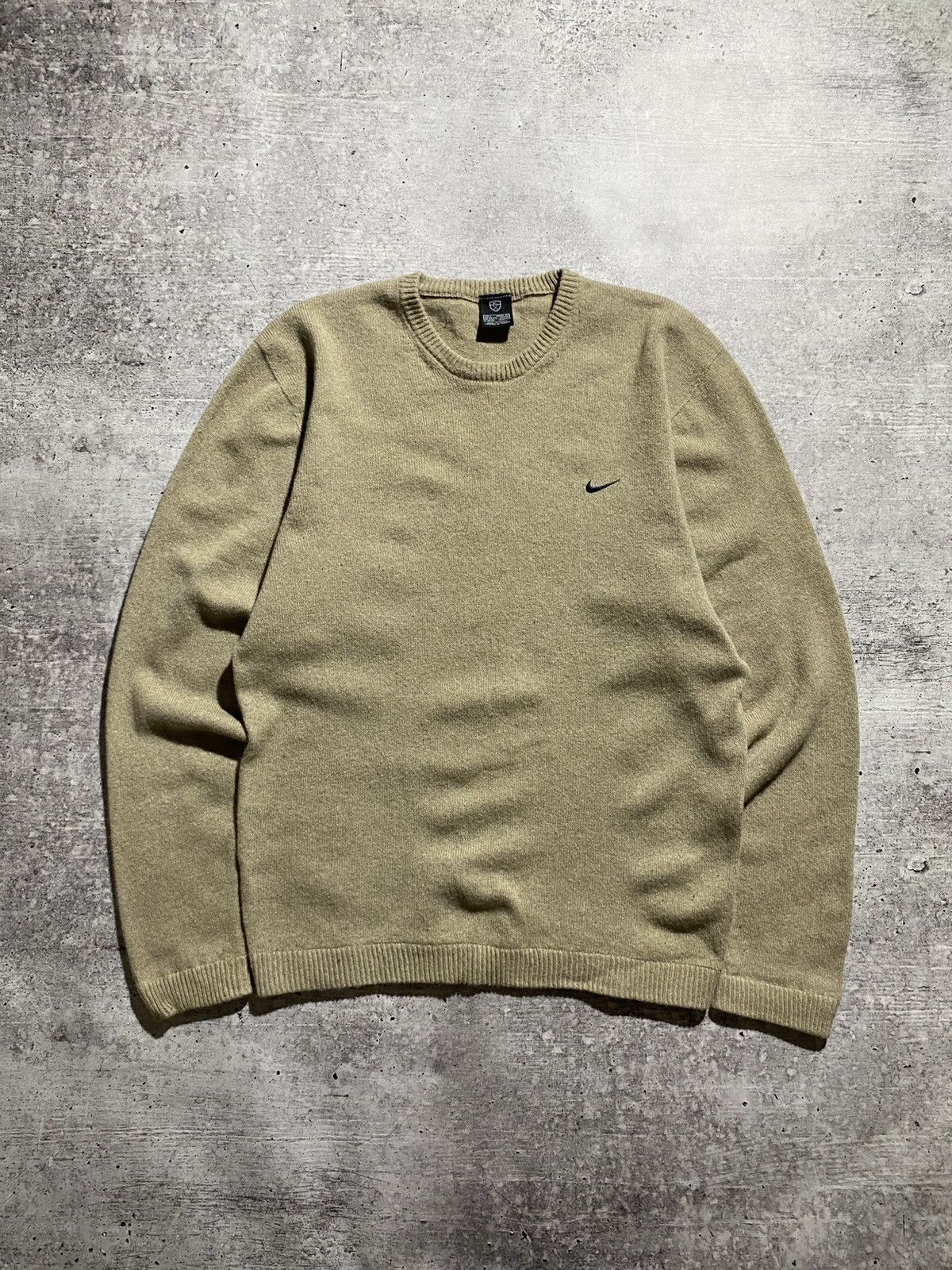 Nike × Vintage NIKE RARE VINTAGE SWEATER Size US L / EU 52-54 / 3 - 1 Thumbnail