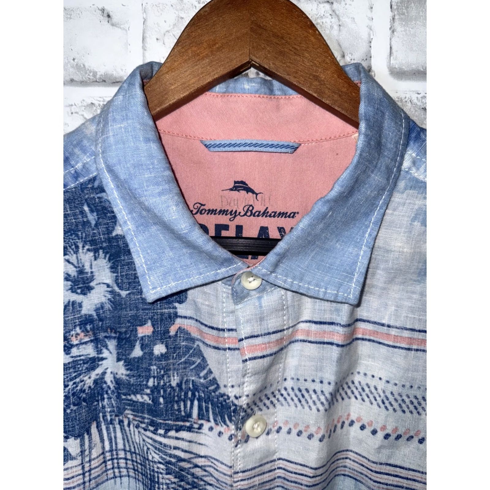 Tommy Bahama Tommy Bahama Relax 100% Linen Floral Hawaiian Button-Up Shirt Mens XL Blue Tie Dye Floral Hawaiian Button-Up Shirt Mens XL Size US XL / EU 56 / 4 - 3 Thumbnail