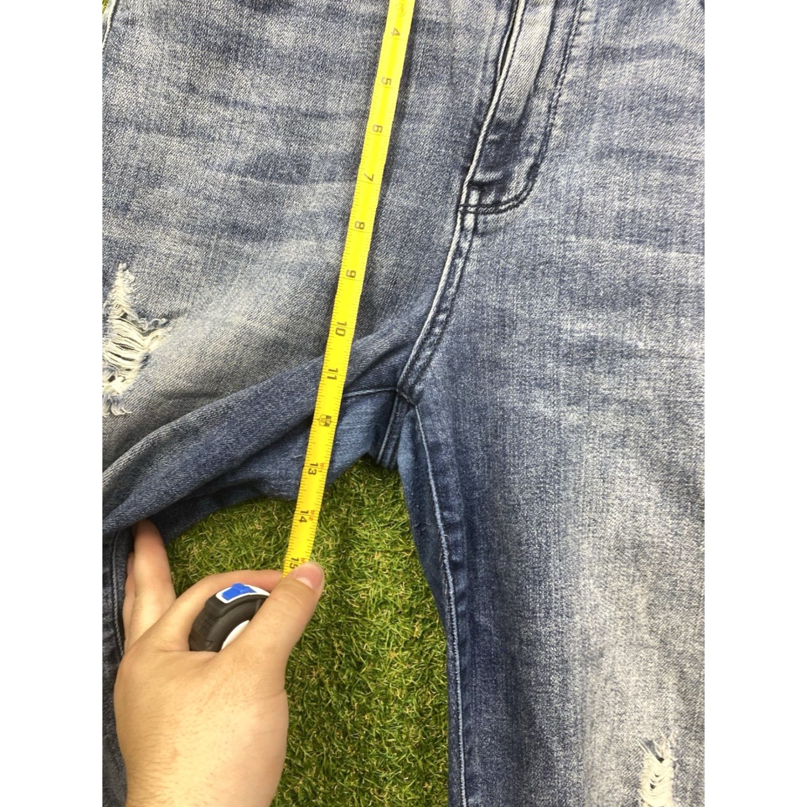 Vintage Judy Blue Jeans Womens 9/29 Boyfriend Fit High Waist Distressed Style JB82332DK Denim Blue 31 In 5-Pocket Womens Jeans Size 30" / US 8 / IT 44 - 6 Thumbnail