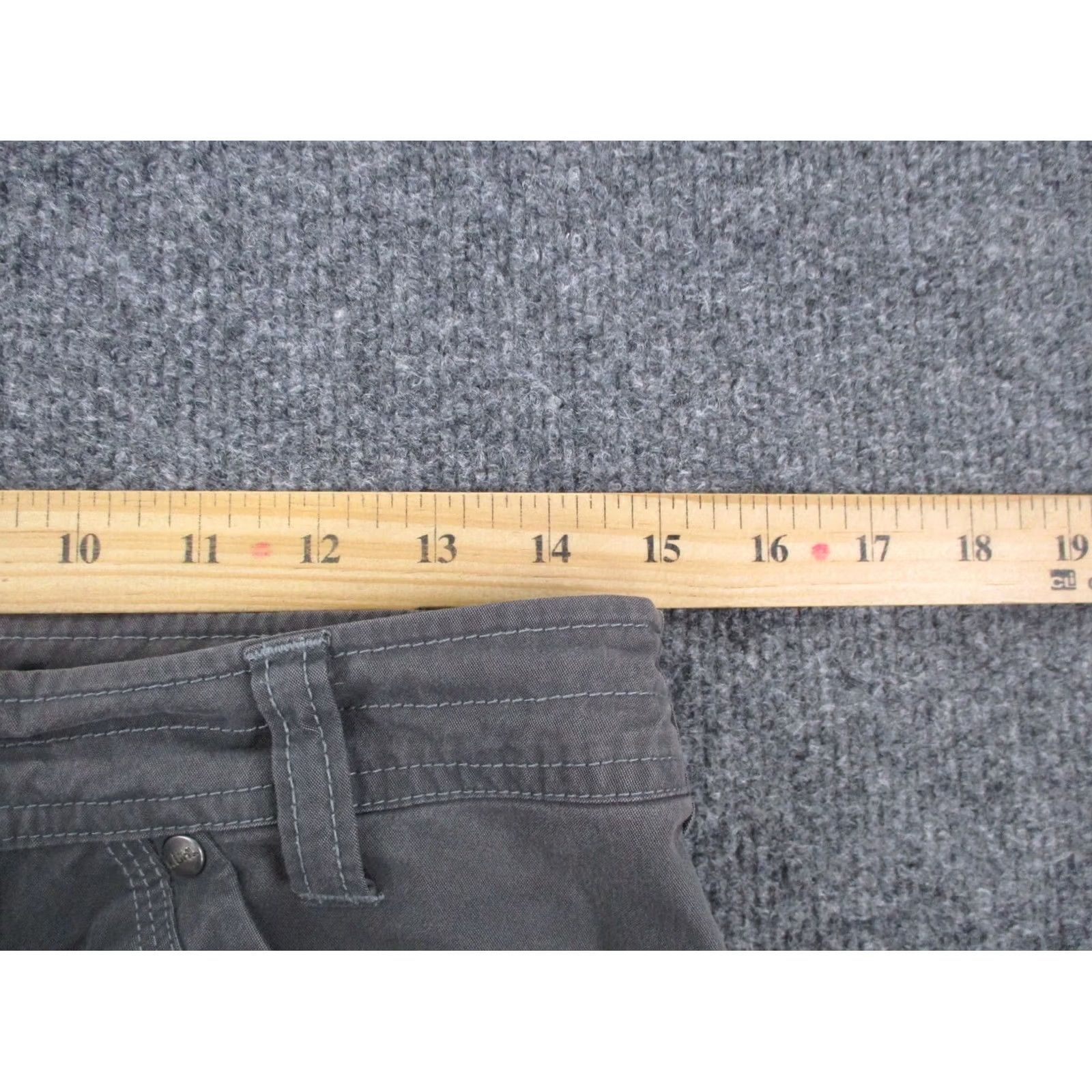 Vintage Kuhl Shorts Mens 6 Gray Cargo Utility Hiking Workwear Outdoor Climbing Camping Shirt Womens Size 30" / US 8 / IT 44 - 4 Thumbnail