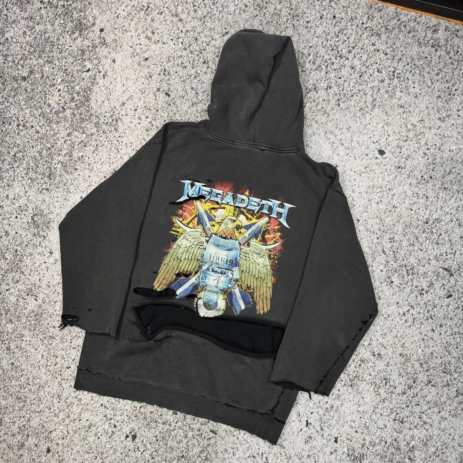 Vintage Megadeth Faded Thrashed Distressed Metal Hoodie ERD Grunge Size US L / EU 52-54 / 3 - 17 Thumbnail
