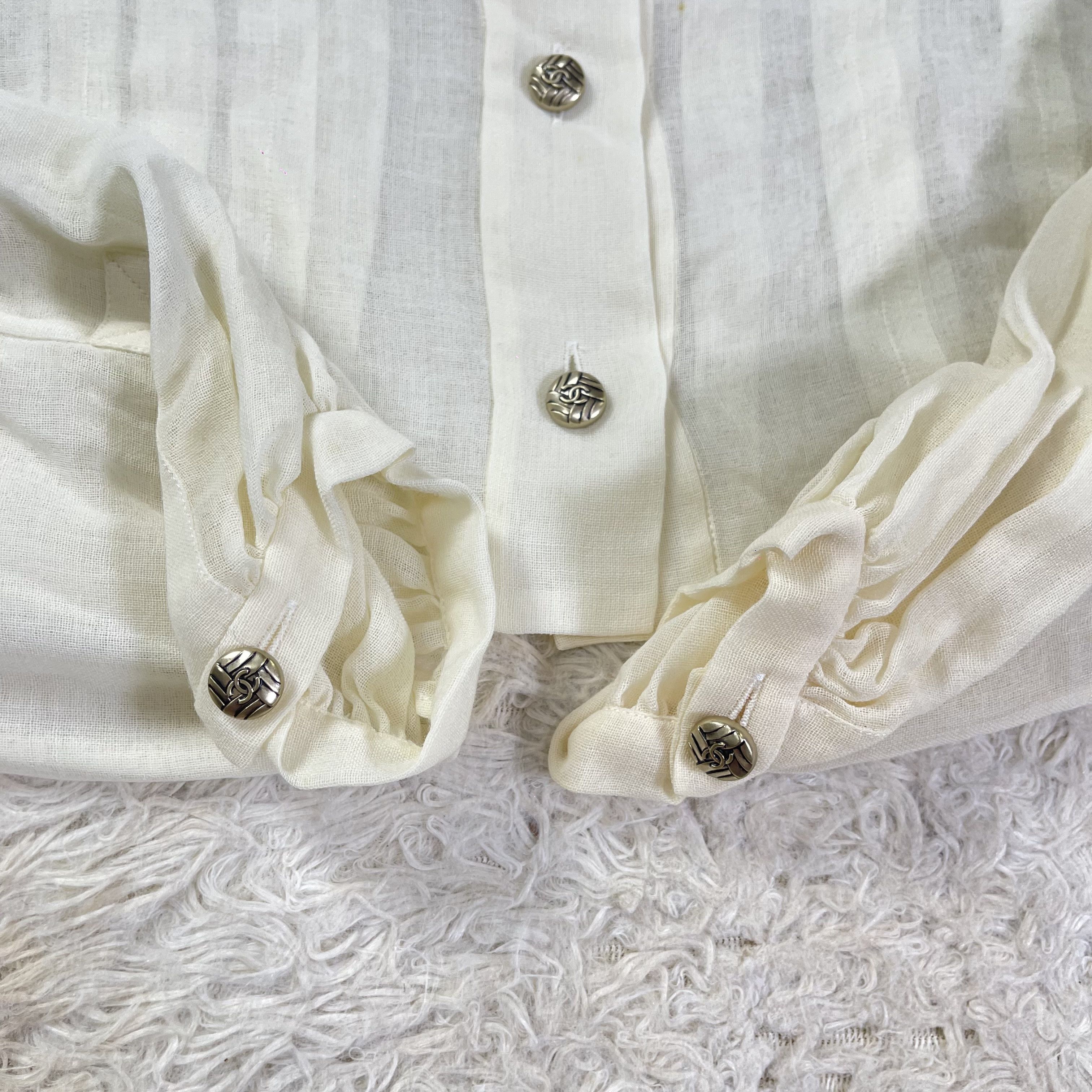 Chanel CHANEL- Long Sleeve Wool Blouse with Coco Mark Buttons Size XS / US 0-2 / IT 36-38 - 4 Thumbnail
