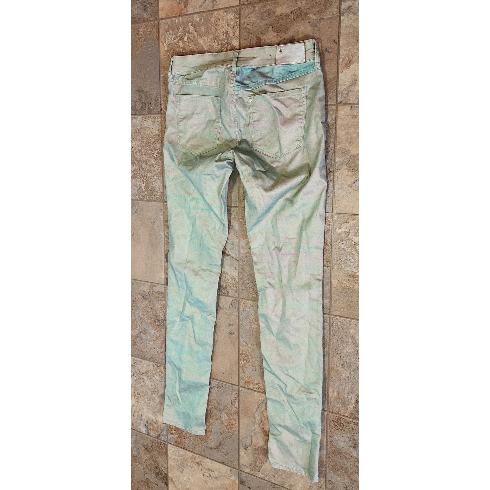 H&M Slim-fit, 5-pocket metallic fabric. straight legs 28x32 Size 28" / US 6 / IT 42 - 3 Thumbnail