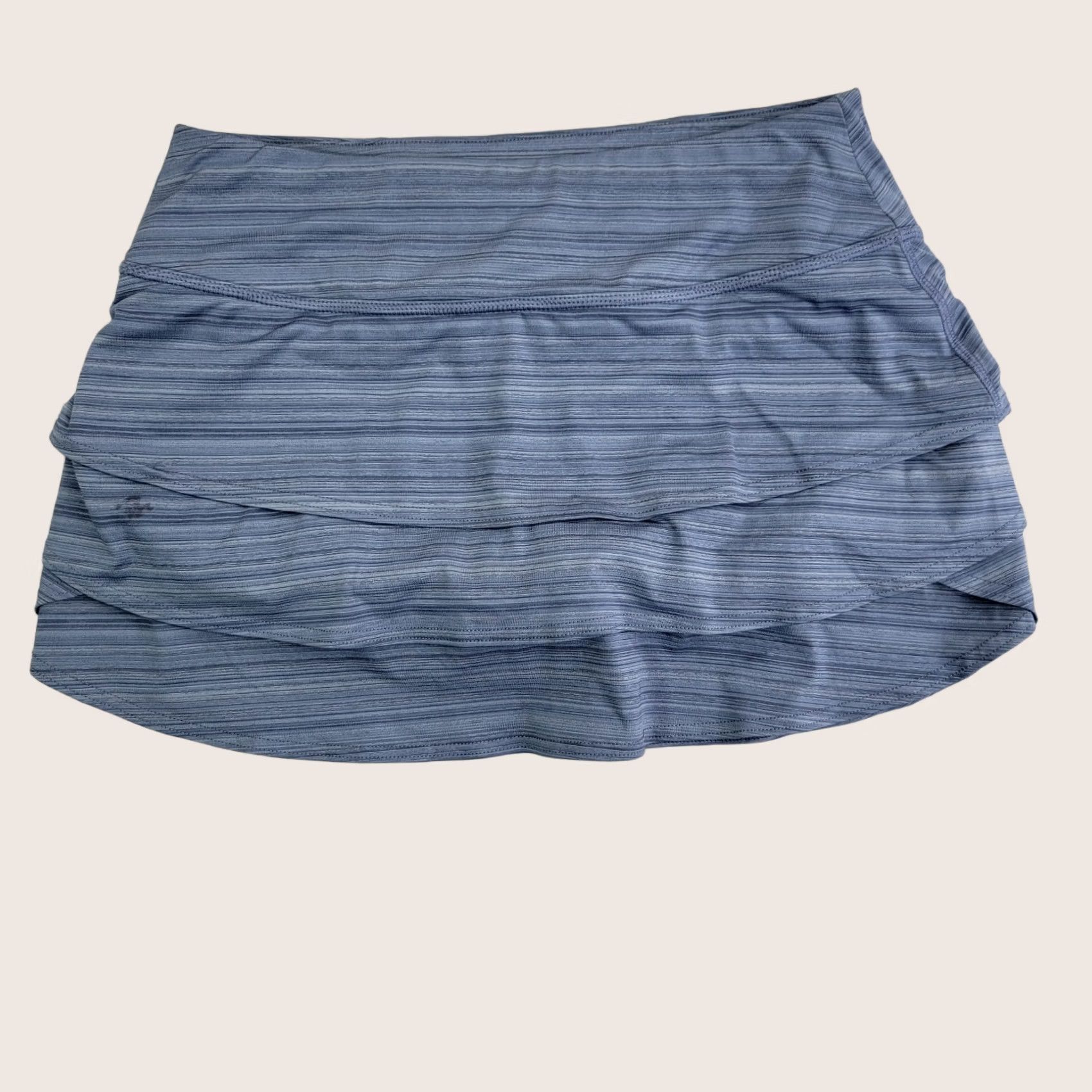 Athleta Athleta Skirt Womens S Ruffle Back Pockets Activewear Skort Skirt Blue Short Size 28" / US 6 / IT 42 - 1 Thumbnail