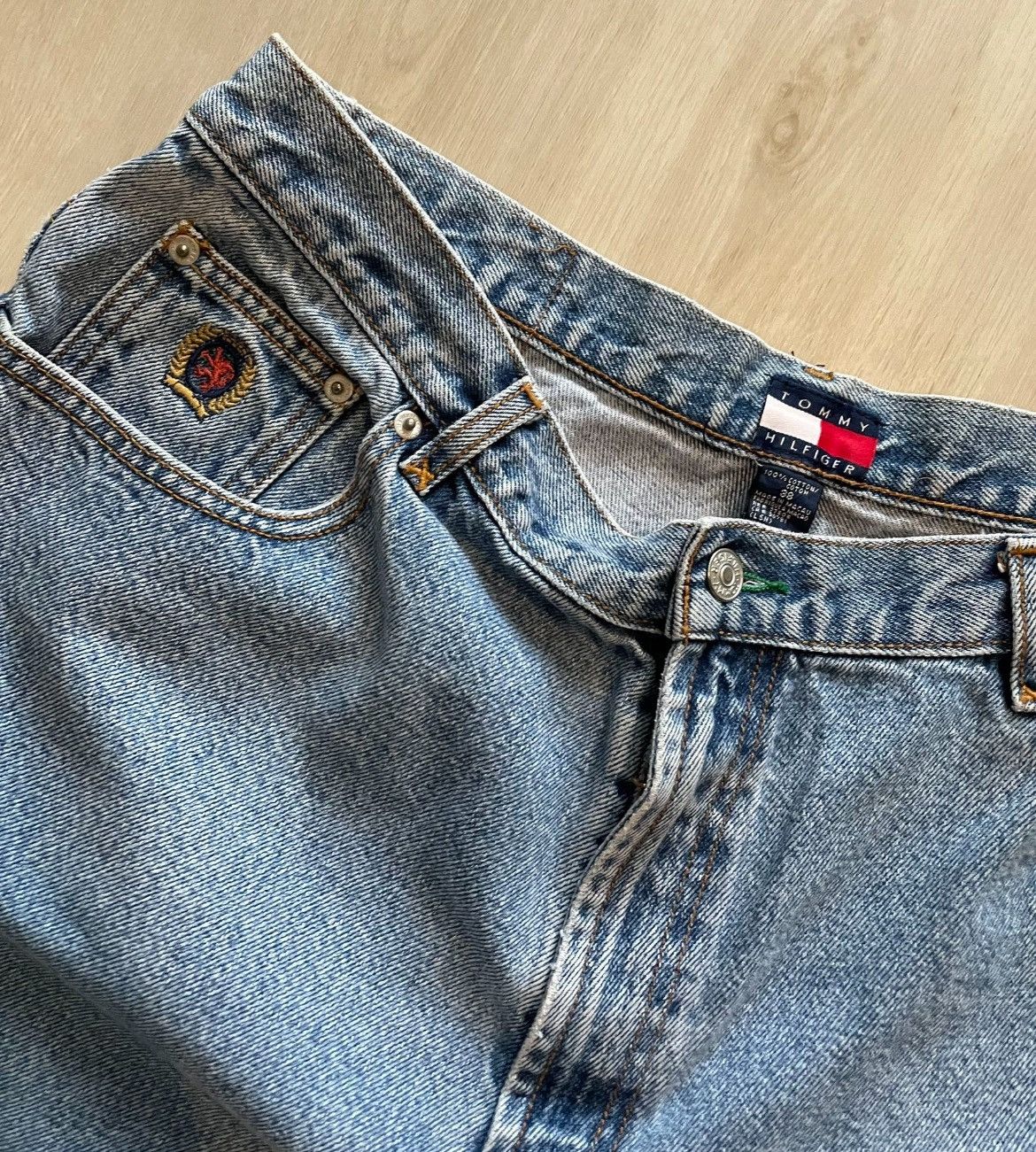 Tommy Hilfiger × Vintage Vintage 90s Tommy Jeans Hilfiger Crest Jorts Sz 38 Size US 38 / EU 54 - 2 Thumbnail