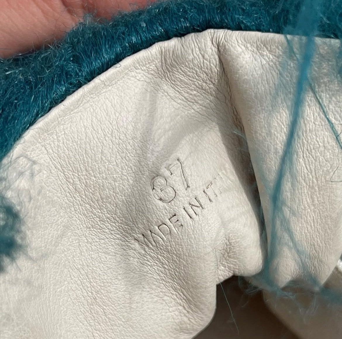 Maison Margiela Maison Margiela MM6 fur sneaker Size US 7 / IT 37 - 4 Thumbnail