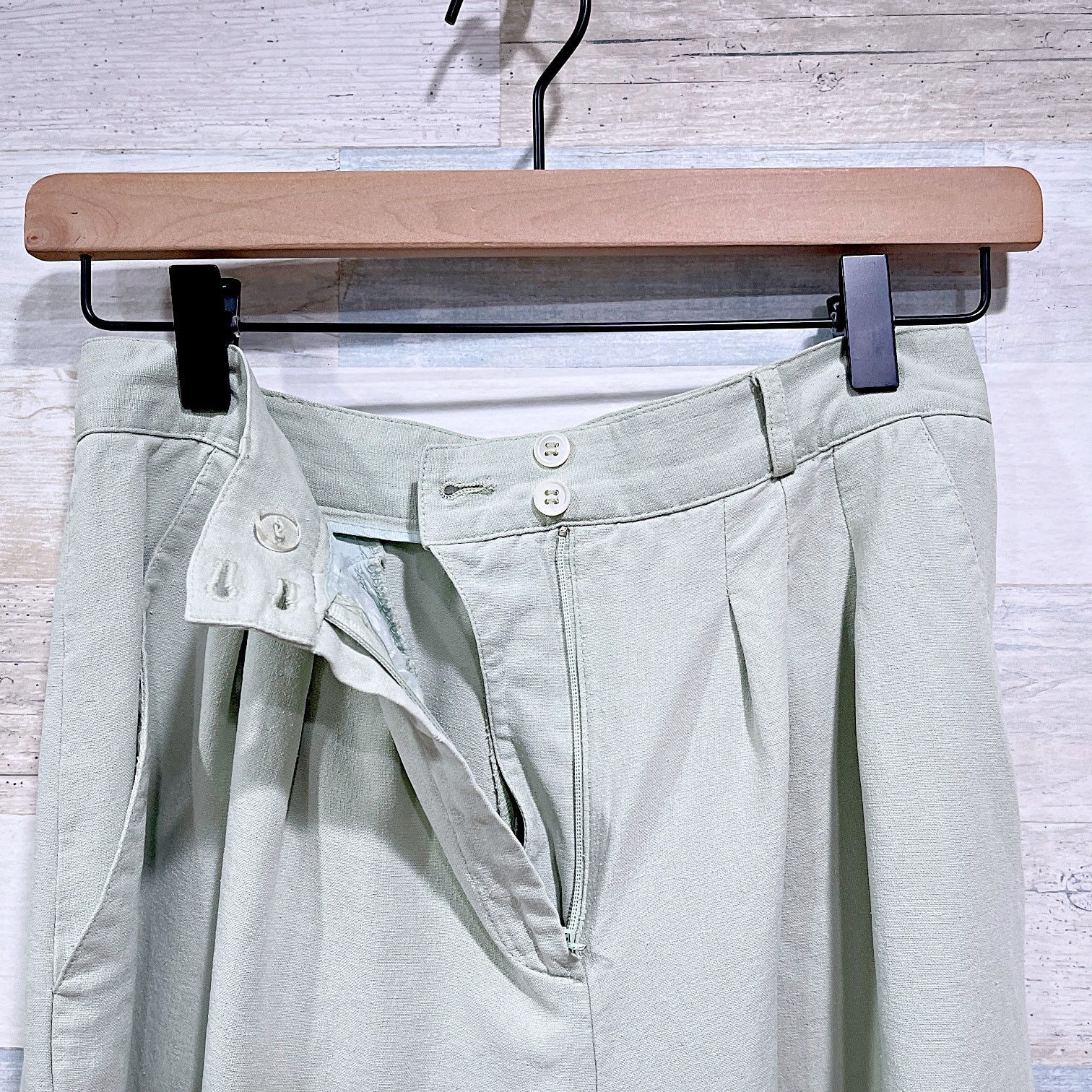 Liz Claiborne Liz Claiborne Vintage Silk Longline Shorts Green Womens 8P Size 30" / US 8 / IT 44 - 3 Thumbnail