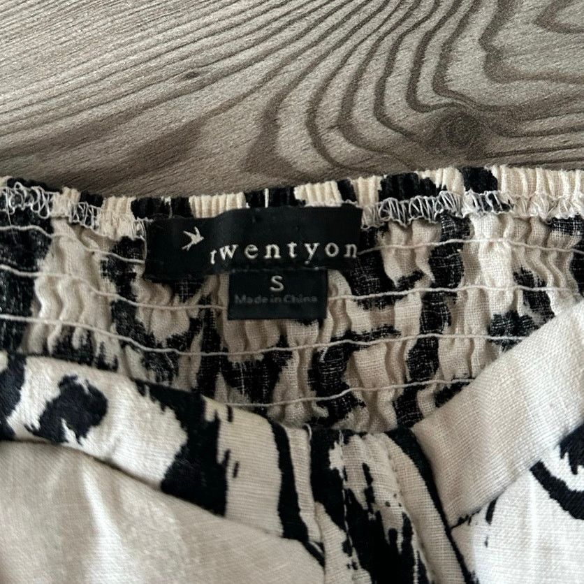 Forever 21 forever 21 cream and black babydoll tank top Size S / US 4 / IT 40 - 3 Thumbnail
