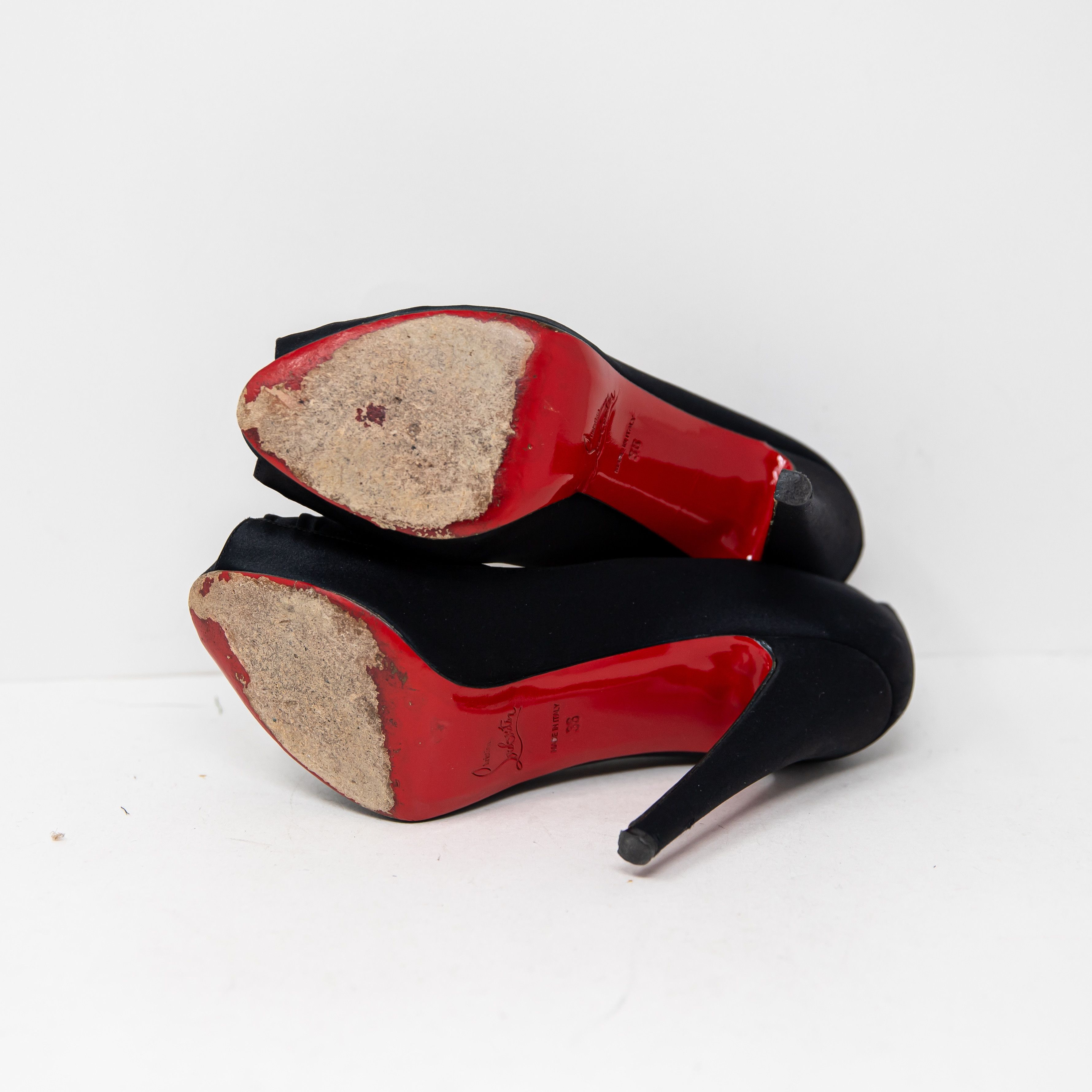 Christian Louboutin Christian Louboutin Very Pli 2 Silk Satin Ruched Size US 6 / IT 36 - 4 Thumbnail