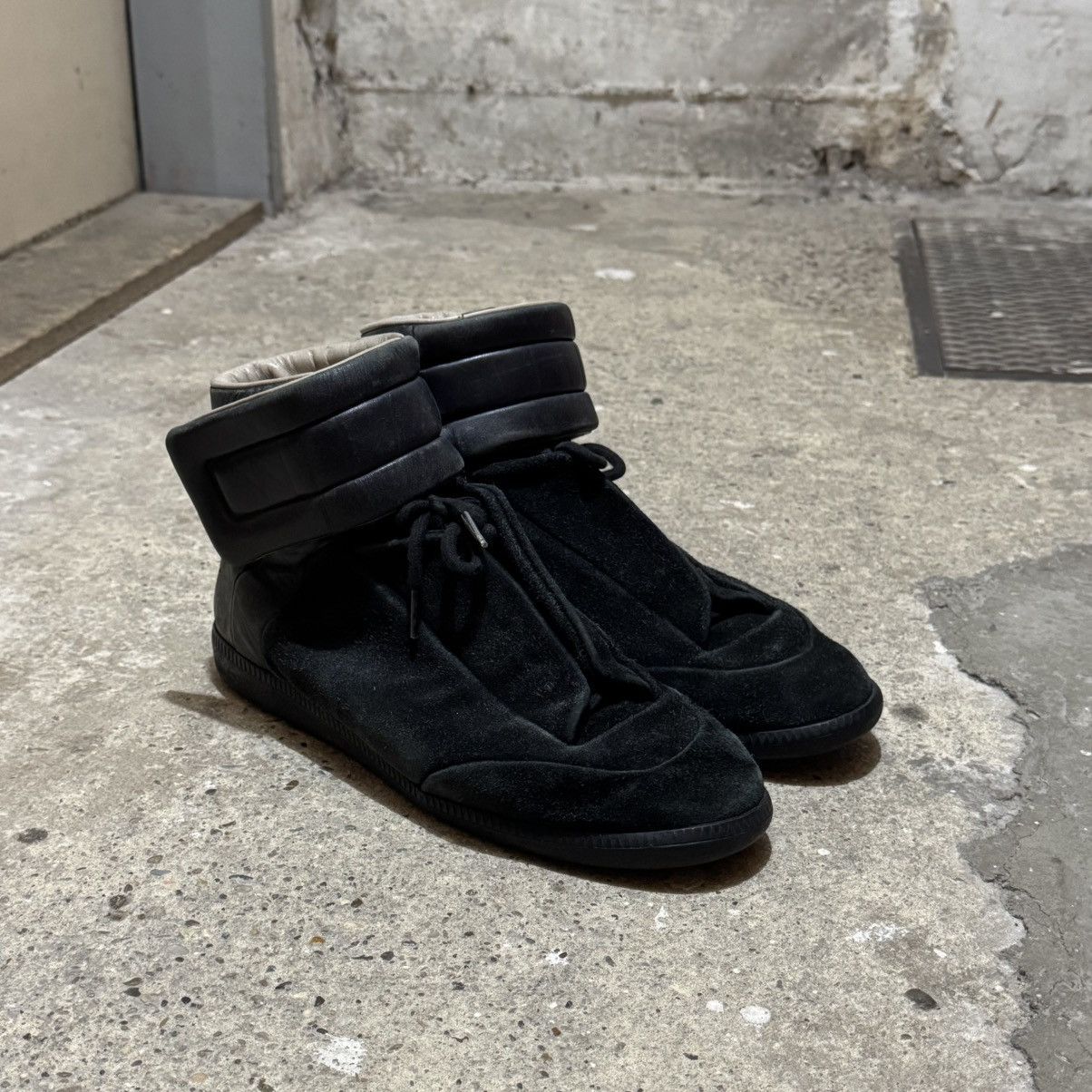 Maison Margiela Maison Margiela Future High Top Black Suede 2 Tone Size US 9 / EU 42 - 1 Thumbnail