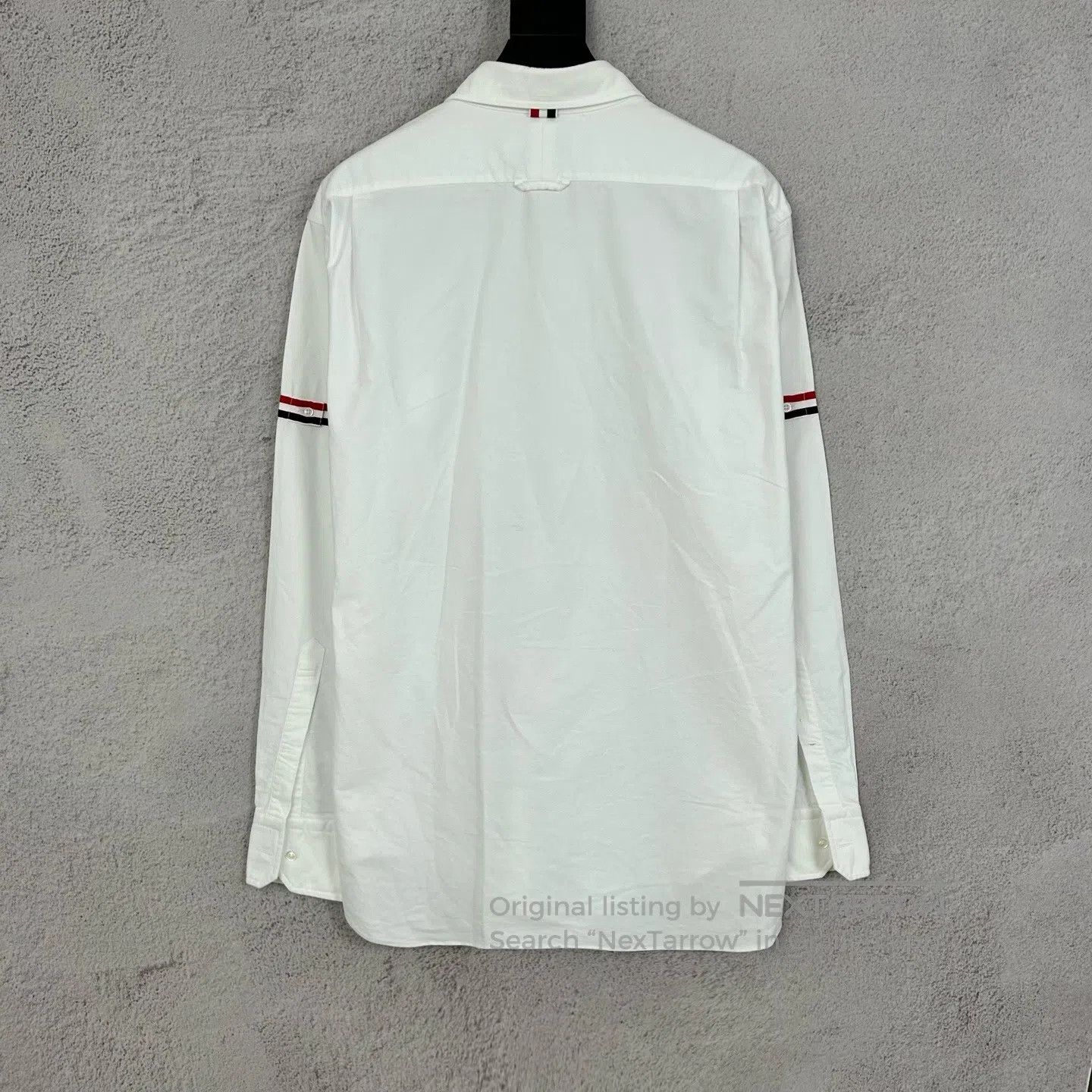 Thom Browne Thom Browne Striped arm ornament; white Oxford cloth long- Size US XL / EU 56 / 4 - 2 Thumbnail