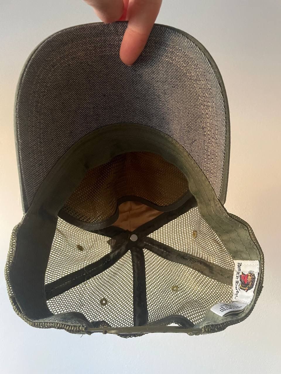 Christian Audigier VINTAGE ED HARDY BY CHRISTIAN AUDIGIER SWAROSKI TRUCKING HAT Size ONE SIZE - 7 Thumbnail