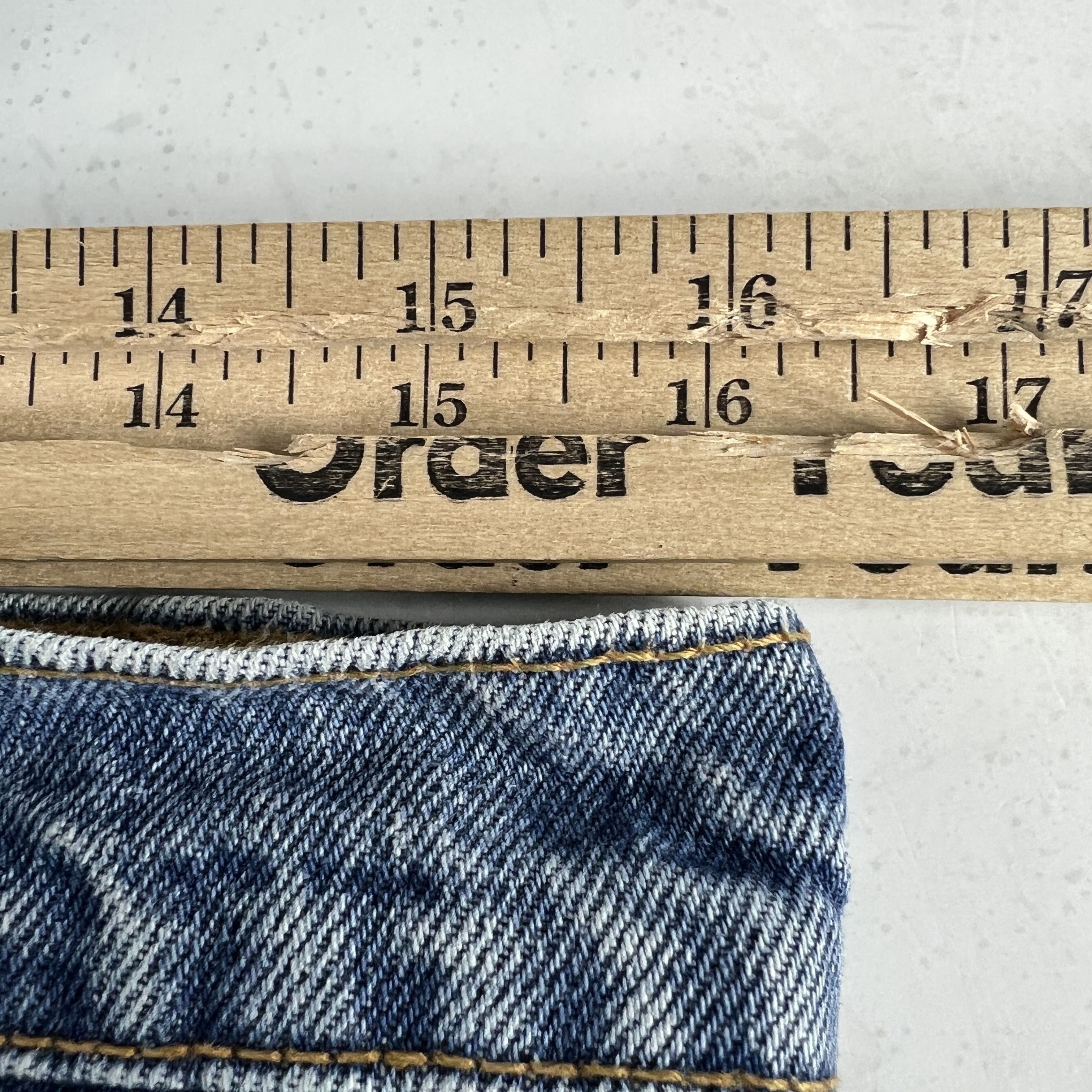 Levi's × Vintage VTG 90s Levi's Jeans 560 Loose Tapered Blue Cotton Denim Size US 32 / EU 48 - 23 Thumbnail