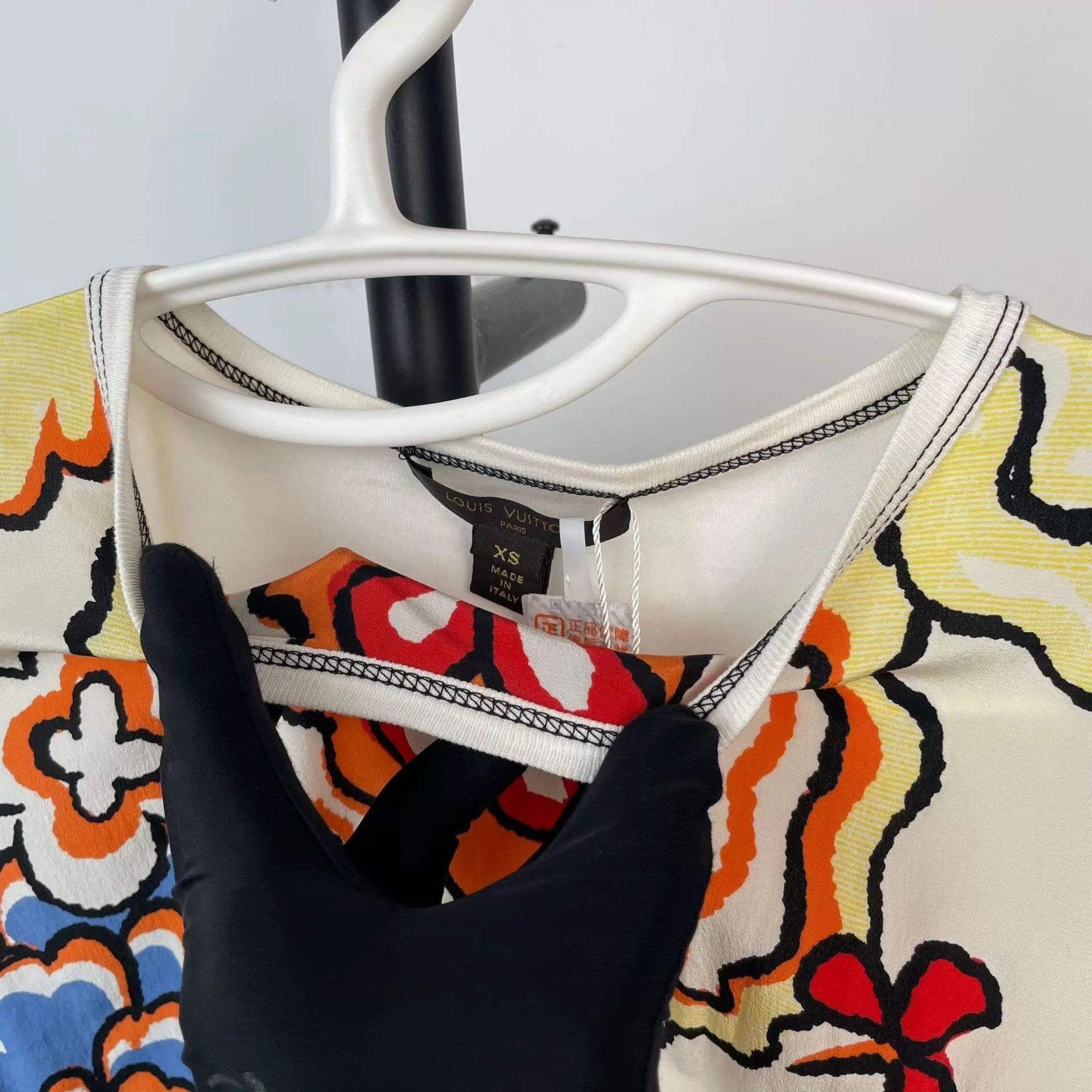 Louis Vuitton LV women's white short-sleeve XS dress Size XS / US 0-2 / IT 36-38 - 3 Thumbnail