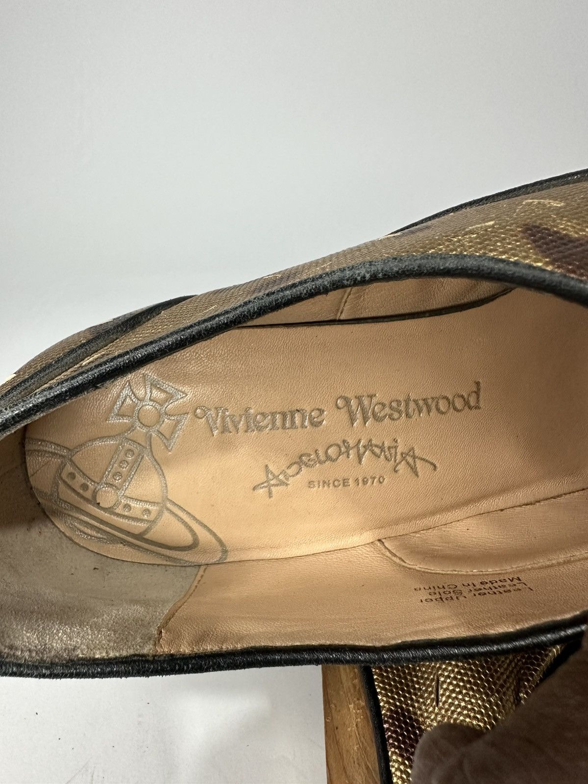 Vivienne Westwood Vivienne Westwood Block Heel Oxford Leather Printed Loafer. Size US 10 / IT 40 - 6 Thumbnail