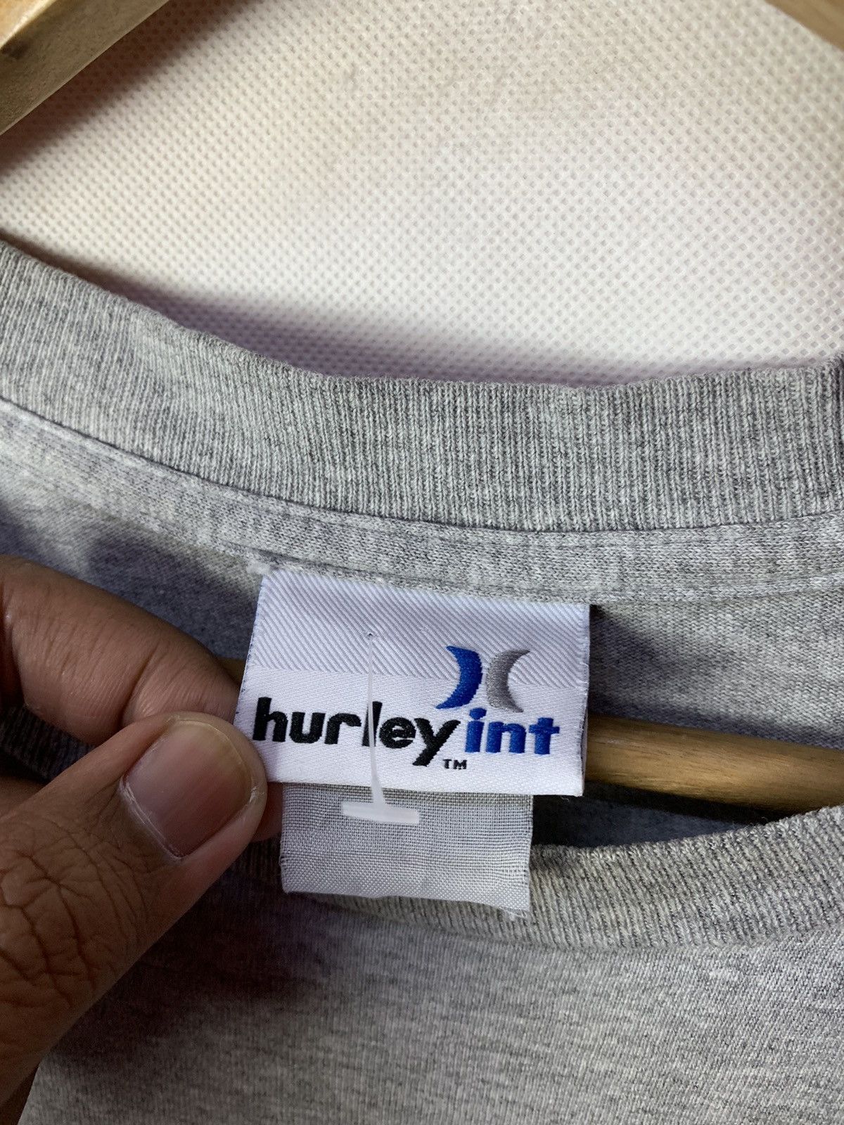 Hurley 🔥Vintage Y2K Hurley Big Logo Surf Skate Tees Streetwear Size US L / EU 52-54 / 3 - 5 Thumbnail