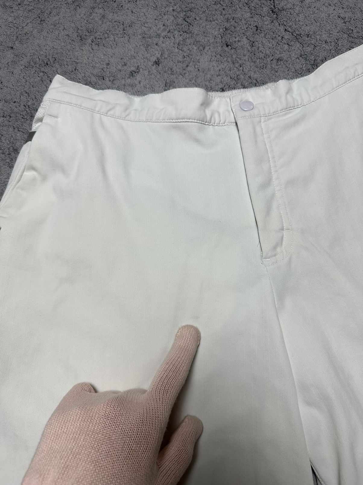 Vintage Vintage Nike Court Tennis Swoosh Logo Shorts Size L Size US 34 / EU 50 - 11 Thumbnail
