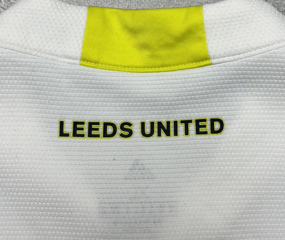 Adidas Leeds United 2021 2022 Home Shirt Soccer Jersey Adidas Size US XL / EU 56 / 4 - 9 Thumbnail
