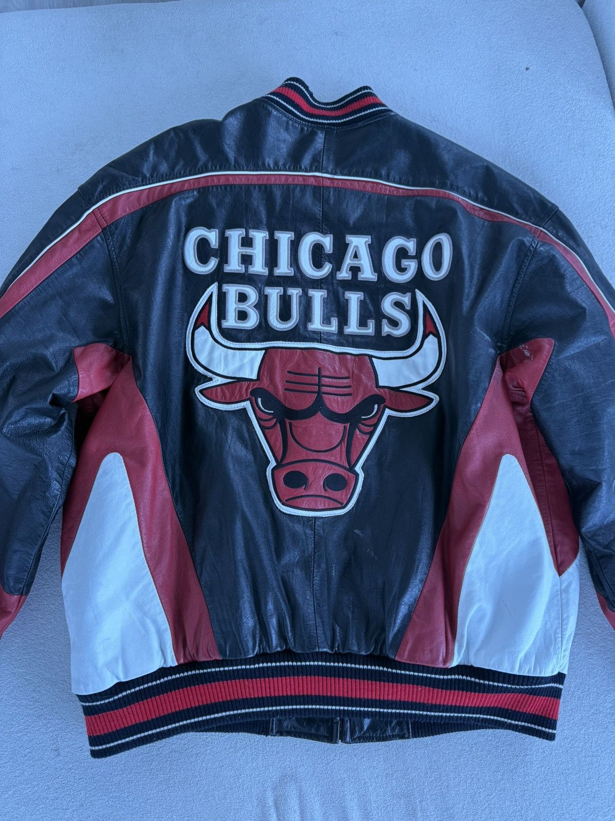 Vintage Chicago Bulls vintage jacket Size US L / EU 52-54 / 3 - 6 Thumbnail