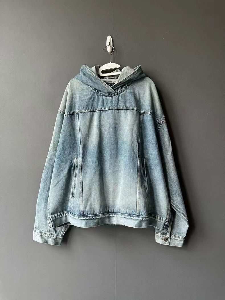 Balenciaga Balenciaga Light Blue Washed Denim Hoodie Size US M / EU 48-50 / 2 - 1 Thumbnail