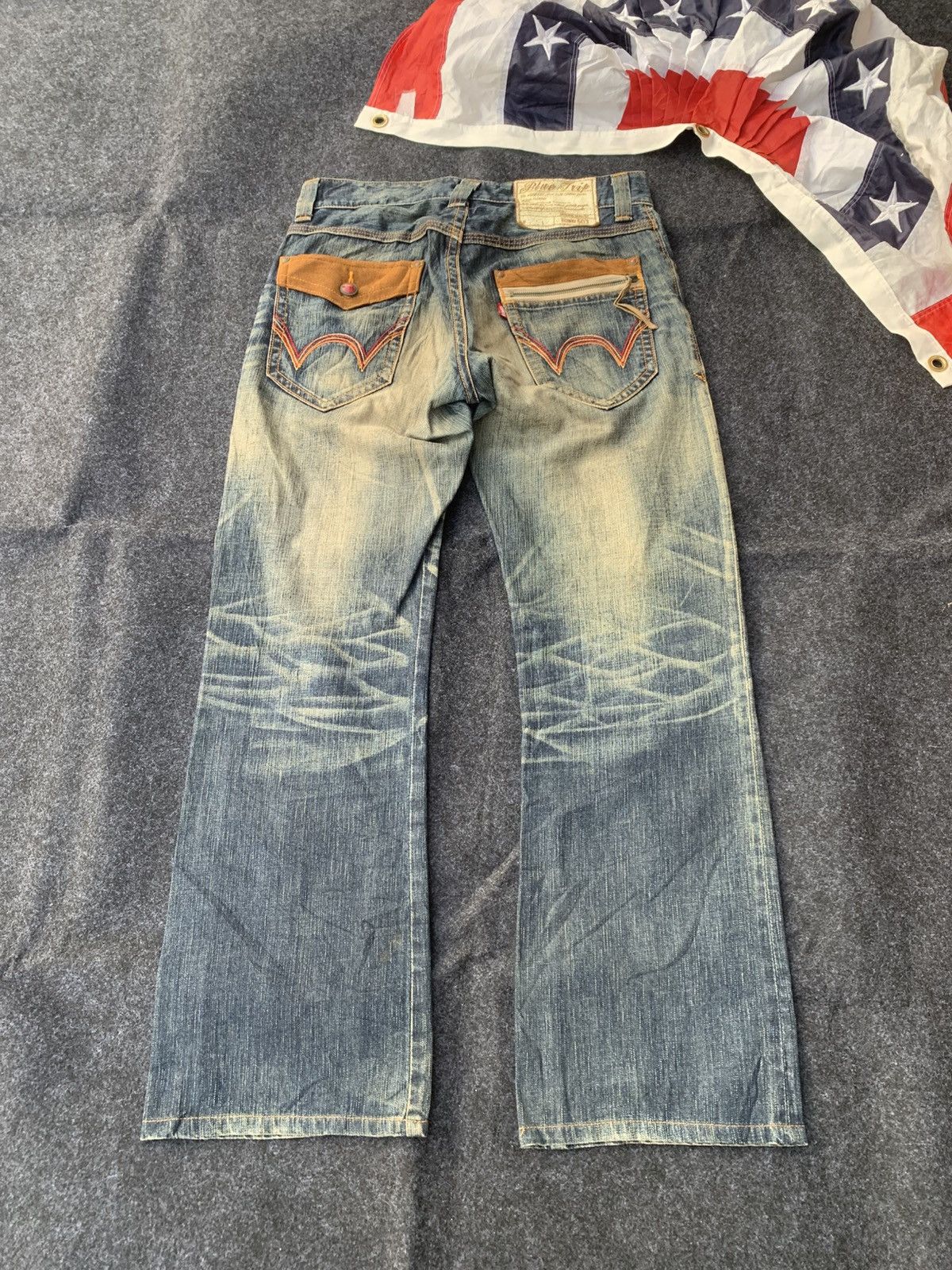Edwin 👖RARE EDWIN BLUE TRIP – HEAVY WORN & CRAZY PATINA Size US 32 / EU 48 - 2 Thumbnail