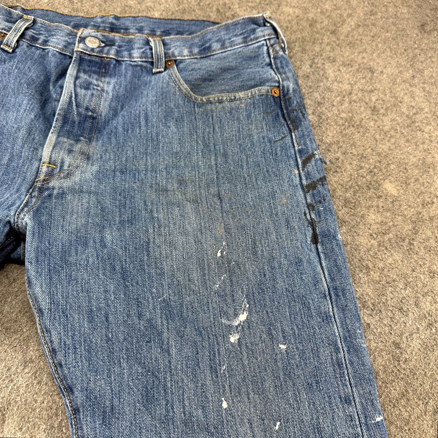 Levi's VINTAGE Levi's 501 Jeans Mens 34x36 Blue Straight Regular Distressed Light Wash Size US 34 / EU 50 - 4 Thumbnail