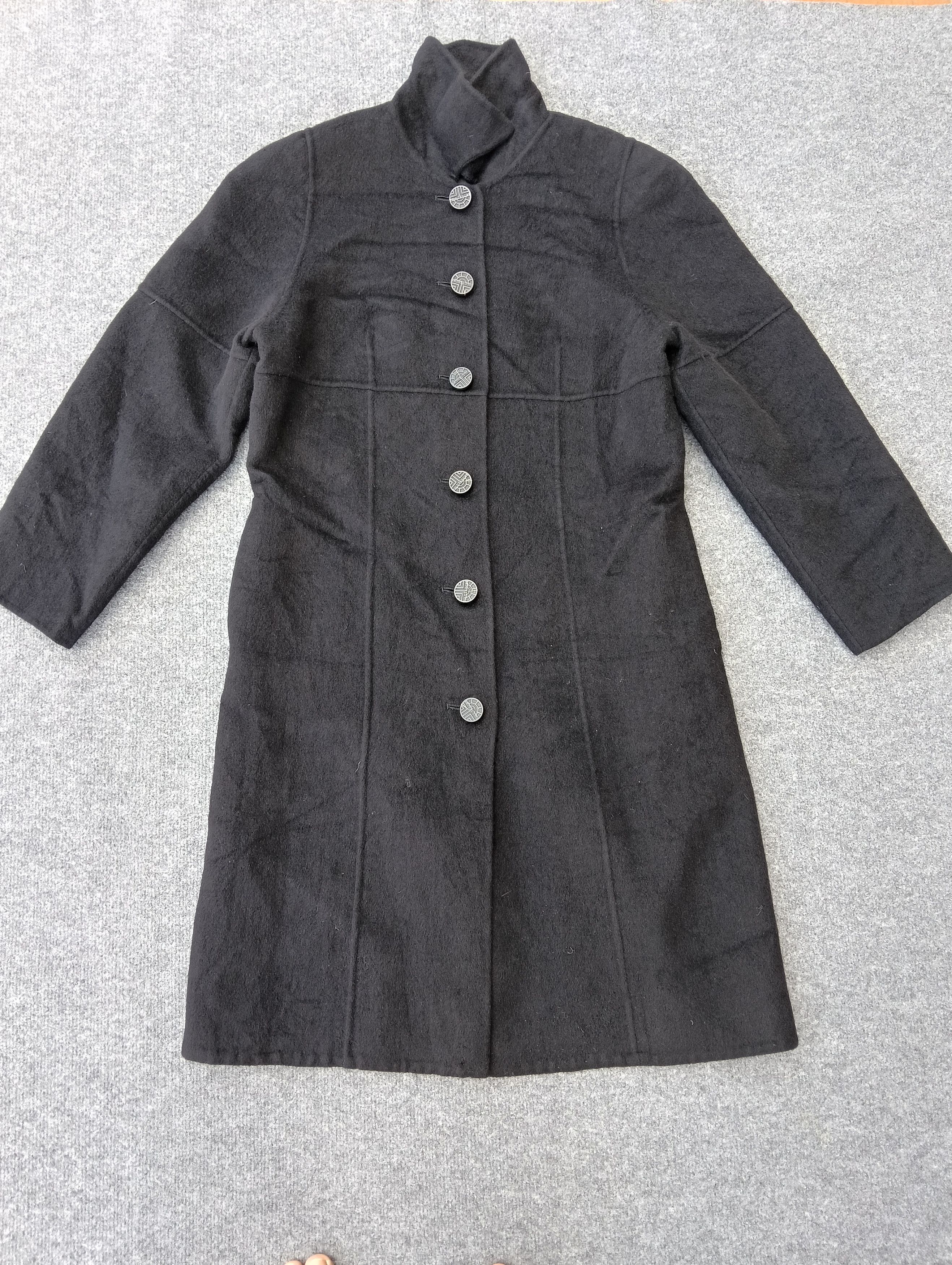 Louis Feraud Louis Feraud trench coat jacket. Size US M / EU 48-50 / 2 - 1 Thumbnail