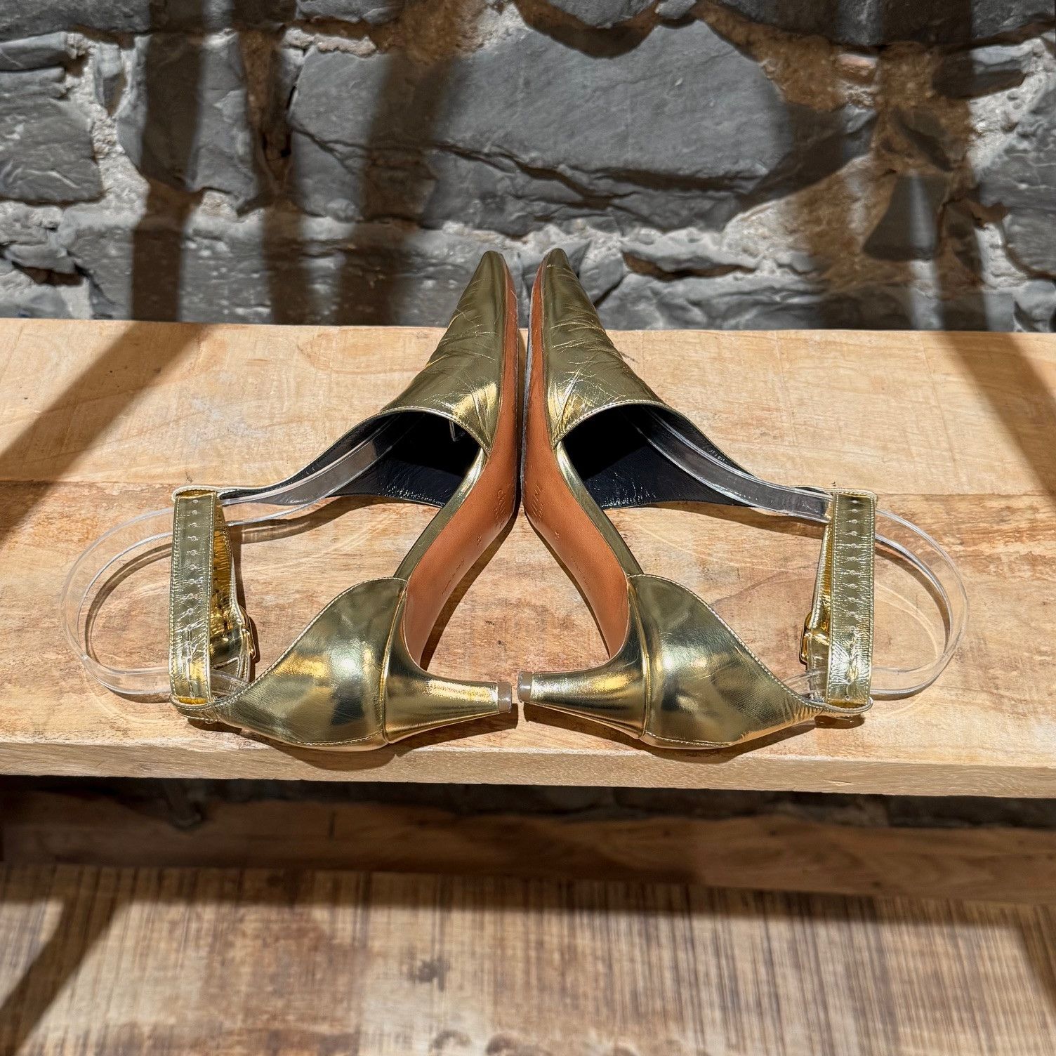 Celine Céline Metallic Gold T-strap Pointy Pumps Size US 5 / IT 35 - 10 Thumbnail
