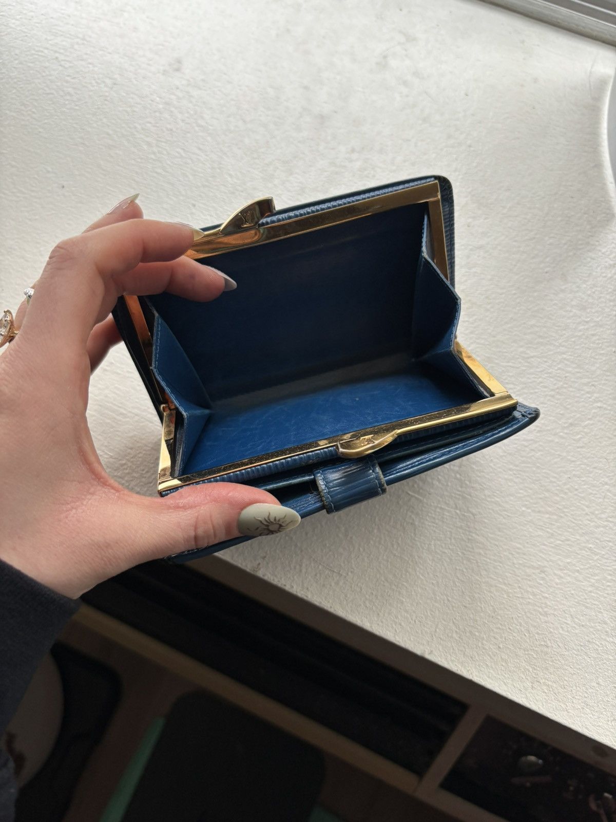 Louis Vuitton Authentic Louis Vuitton Blue Wallet Size ONE SIZE - 5 Thumbnail