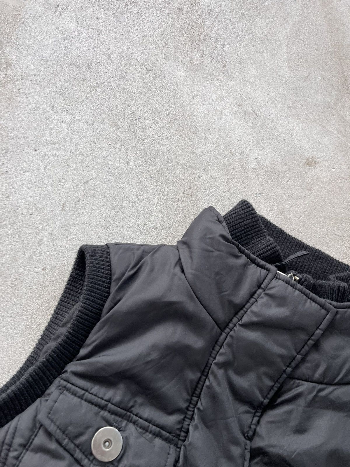 Tommy Hilfiger Vintage Tommy Hilfiger AvantGarde Black Vest Multi Pocket Size M / US 6-8 / IT 42-44 - 6 Thumbnail