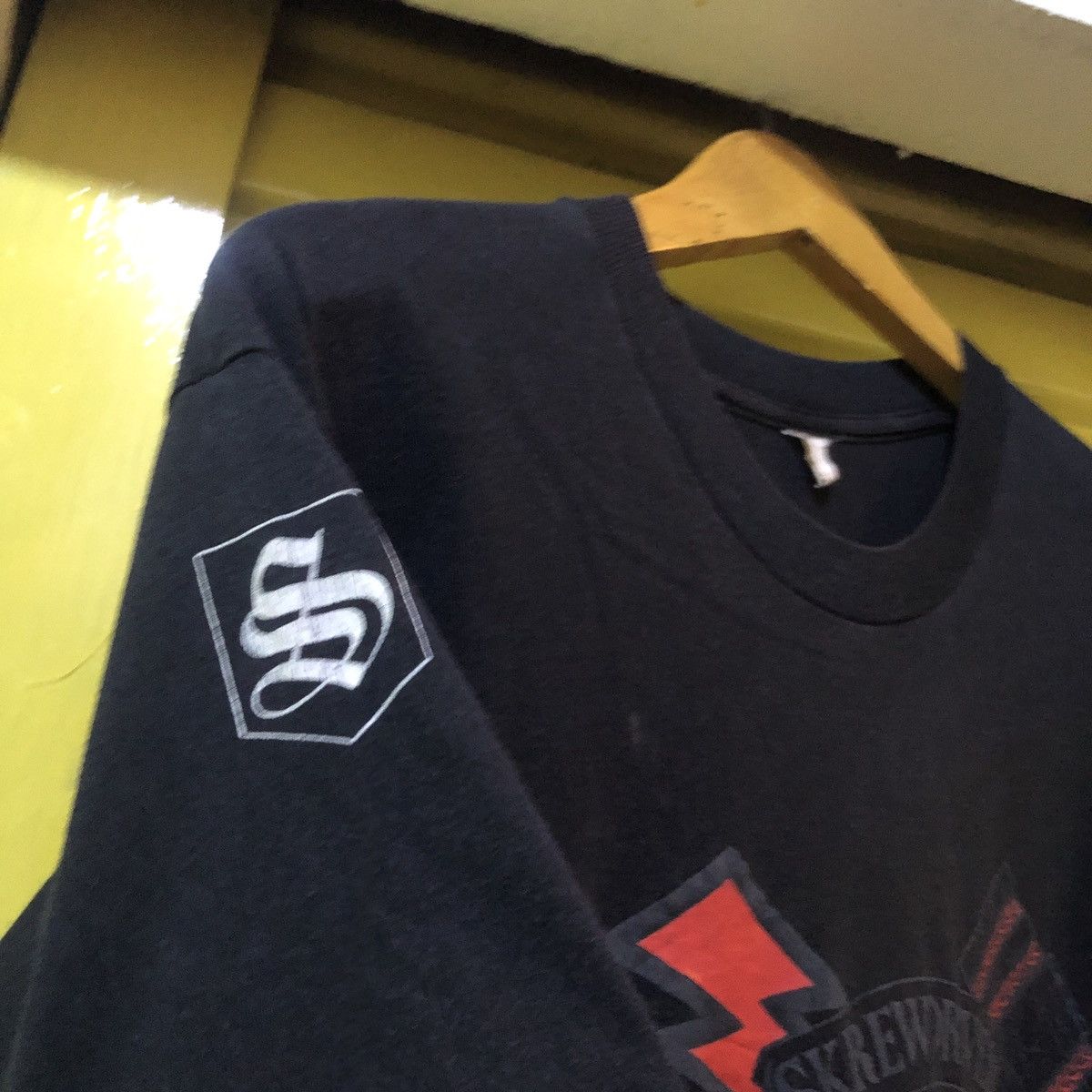 Band Tees × Vintage 80s Skrewdriver The Strong Survive Band Tee Size US L / EU 52-54 / 3 - 3 Thumbnail