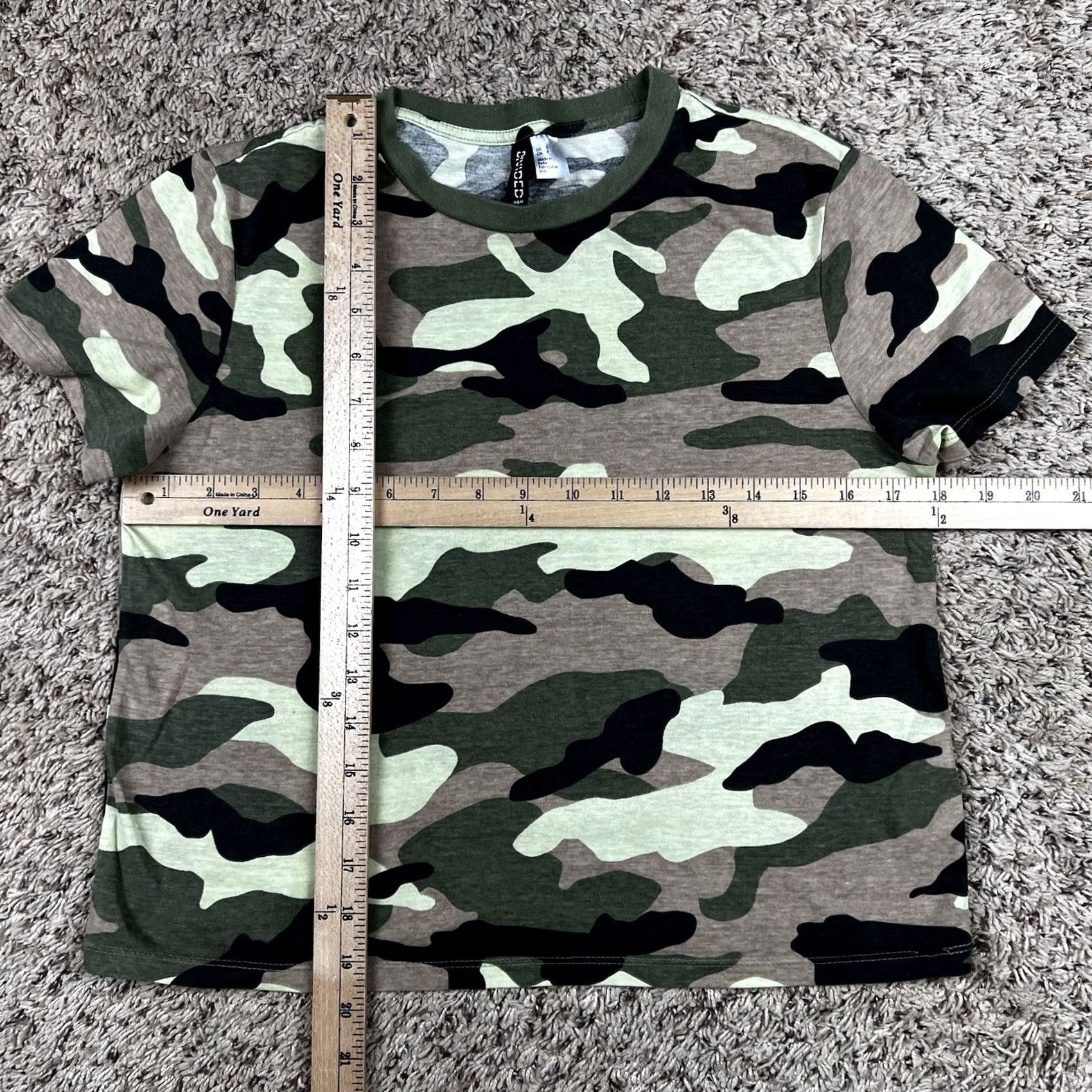 H&M VINTAGE Divided H&M Camo Crop T-Shirt Womens S Cotton Boxy Short Sleeve Casual Size S / US 4 / IT 40 - 4 Thumbnail