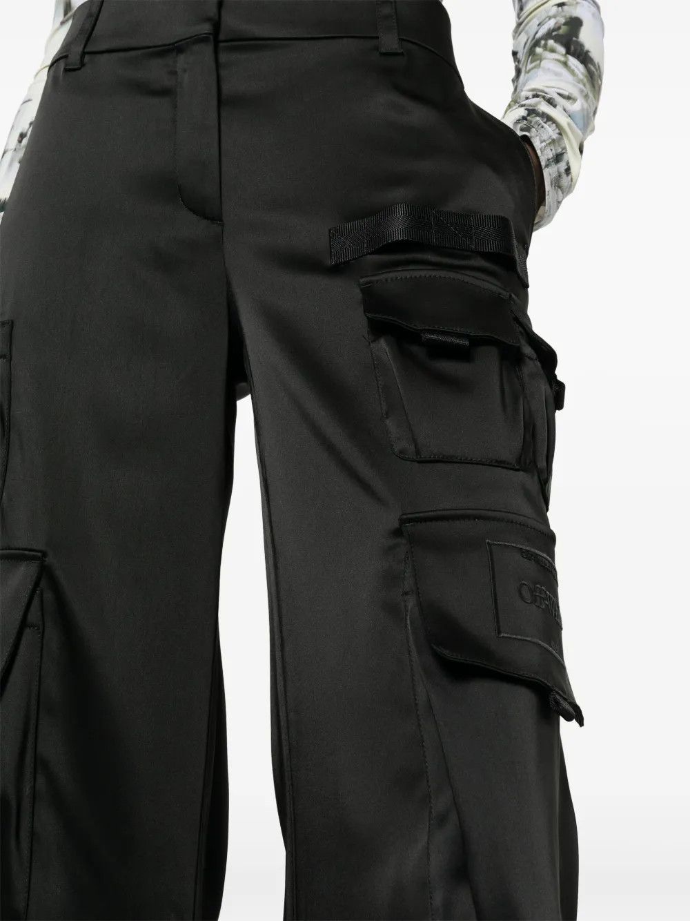 Off-White o1y1225 Cargo Pant in Black Size 26" / US 2 / IT 38 - 2 Thumbnail
