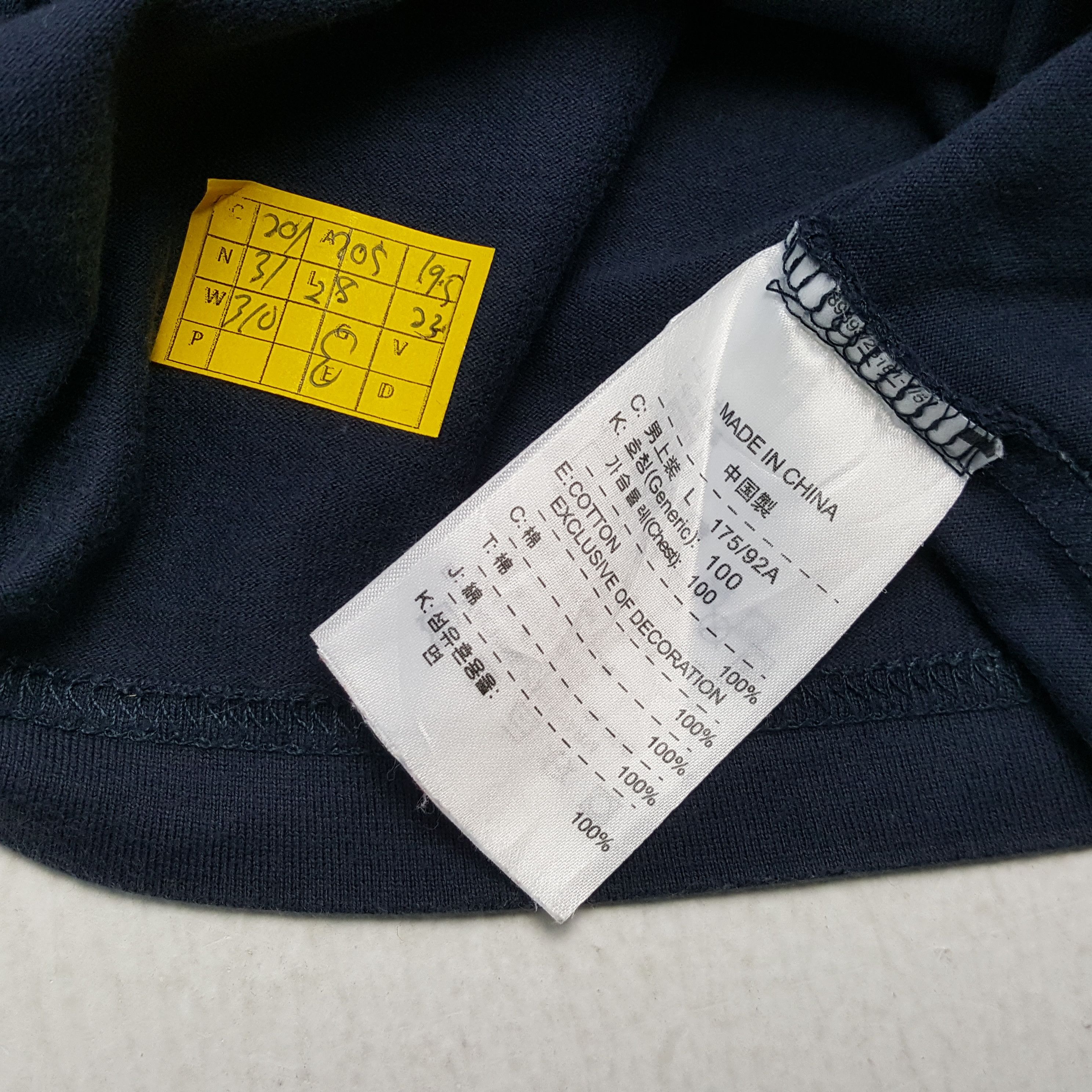 Nike × Vintage Vintage NIKE Small Swoosh Sportswear T-Shirts Size US M / EU 48-50 / 2 - 6 Thumbnail