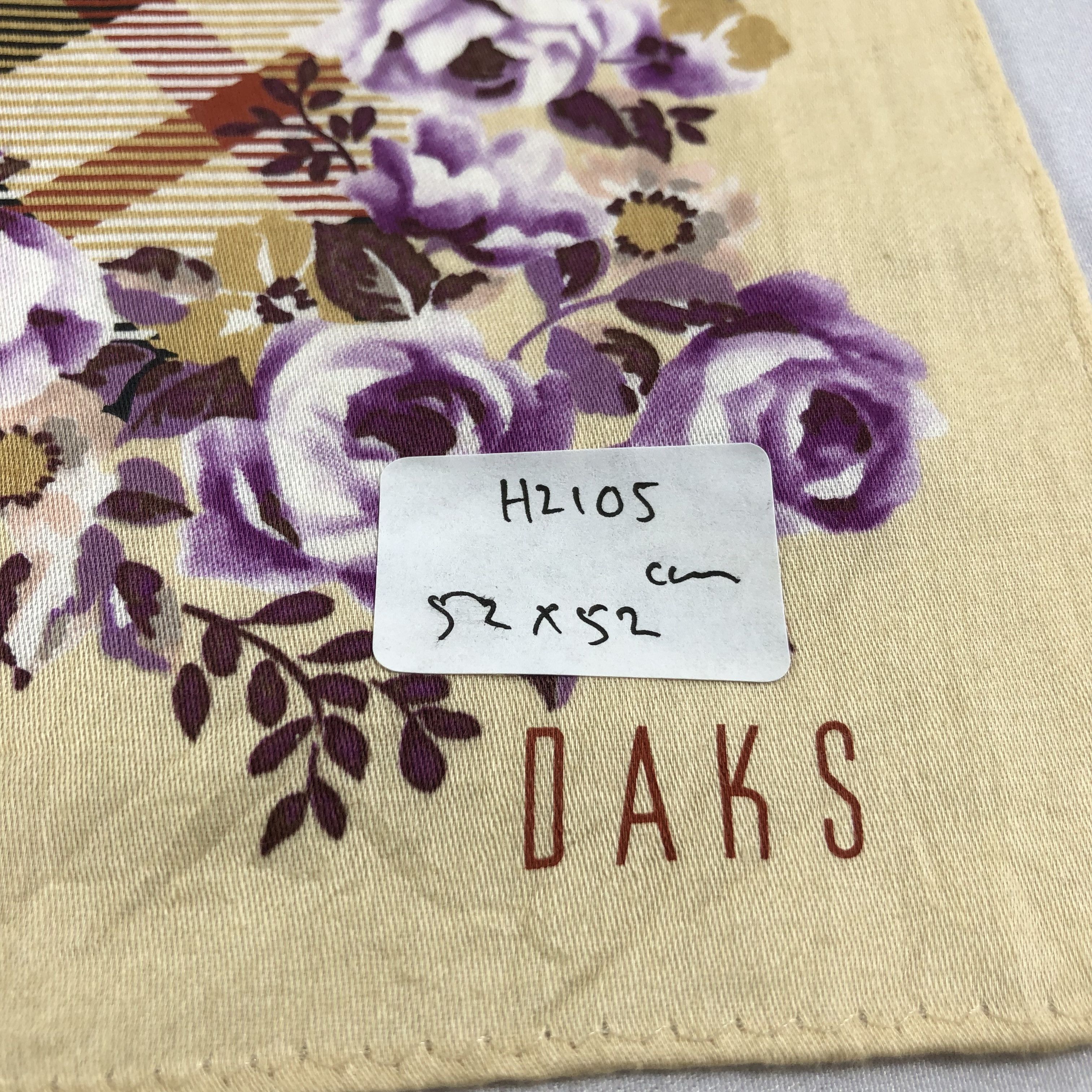 DAKS × Vintage DAKS Floral Handkerchief Neckerchief Bandana H2105 Size ONE SIZE - 5 Thumbnail