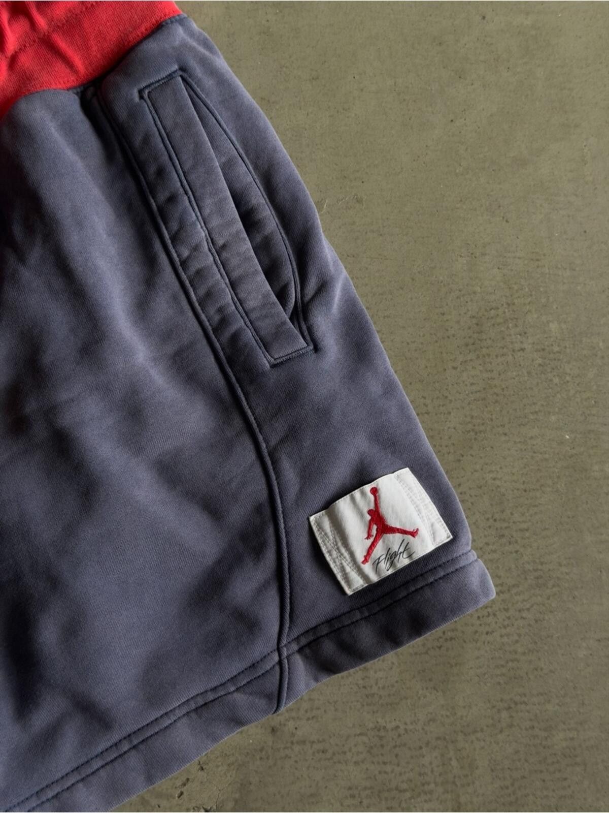 Jordan Brand Nike Jordan / Retro Fleece Sweat Shorts / Blue Red Size 28" / US 6 / IT 42 - 3 Thumbnail