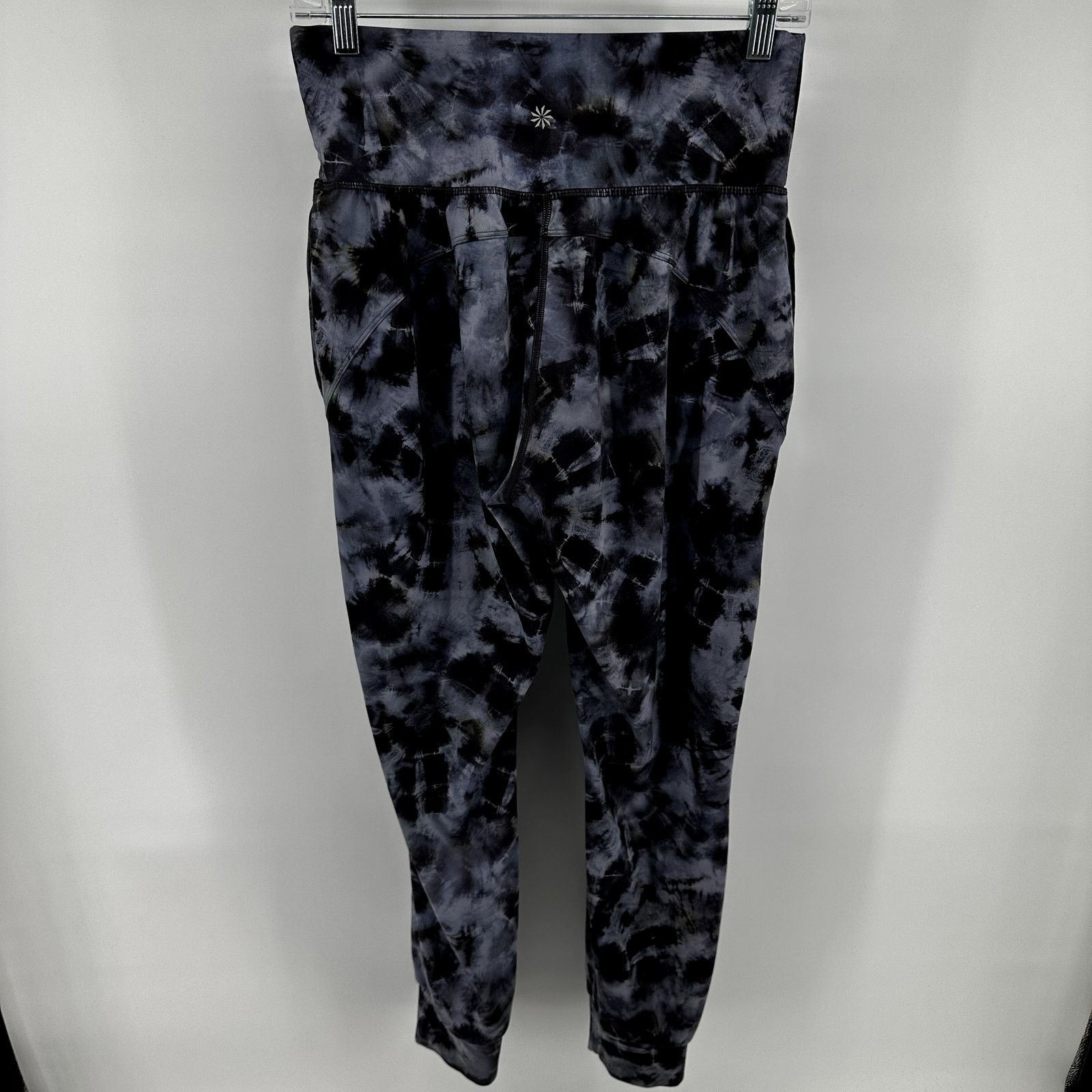 Athleta Athleta Salutation Jogger Printed Pockets UPF 50+ Calypso S Size 28" / US 6 / IT 42 - 7 Thumbnail