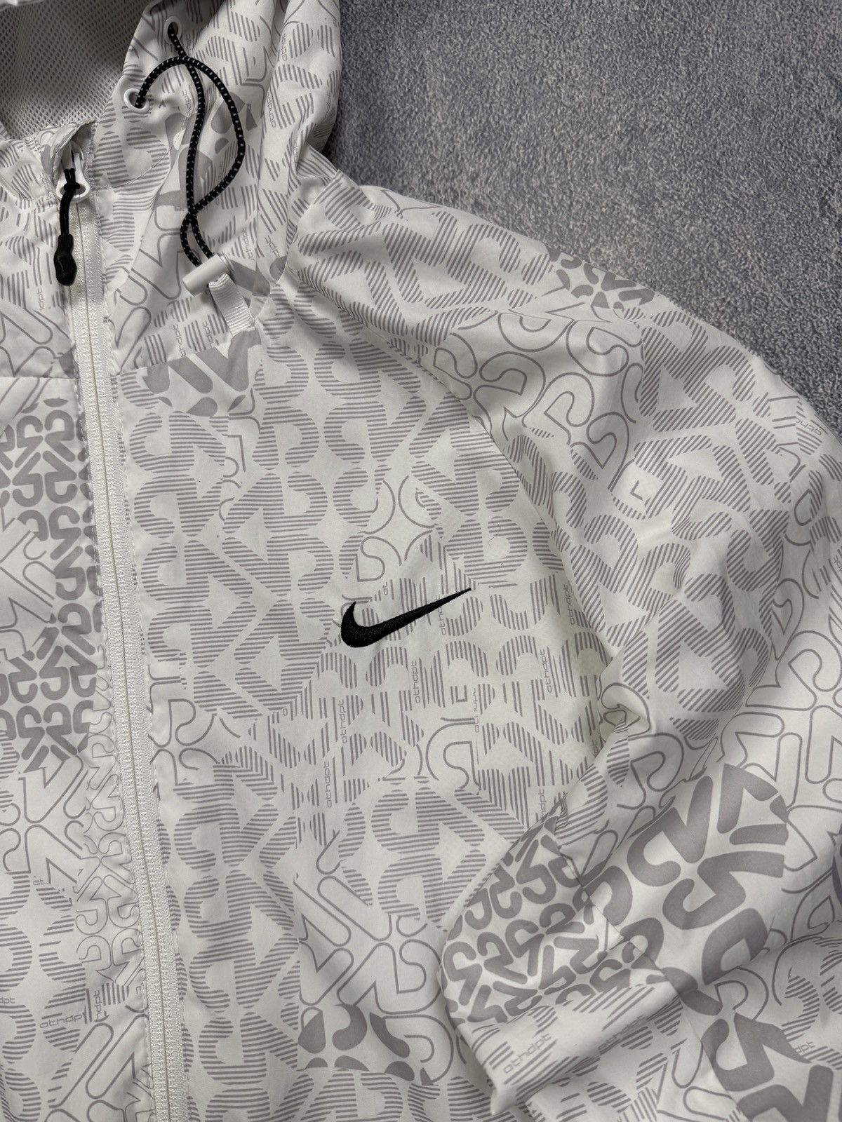 Nike Vintage Nike Monogram Jacket Size US S / EU 44-46 / 1 - 3 Thumbnail