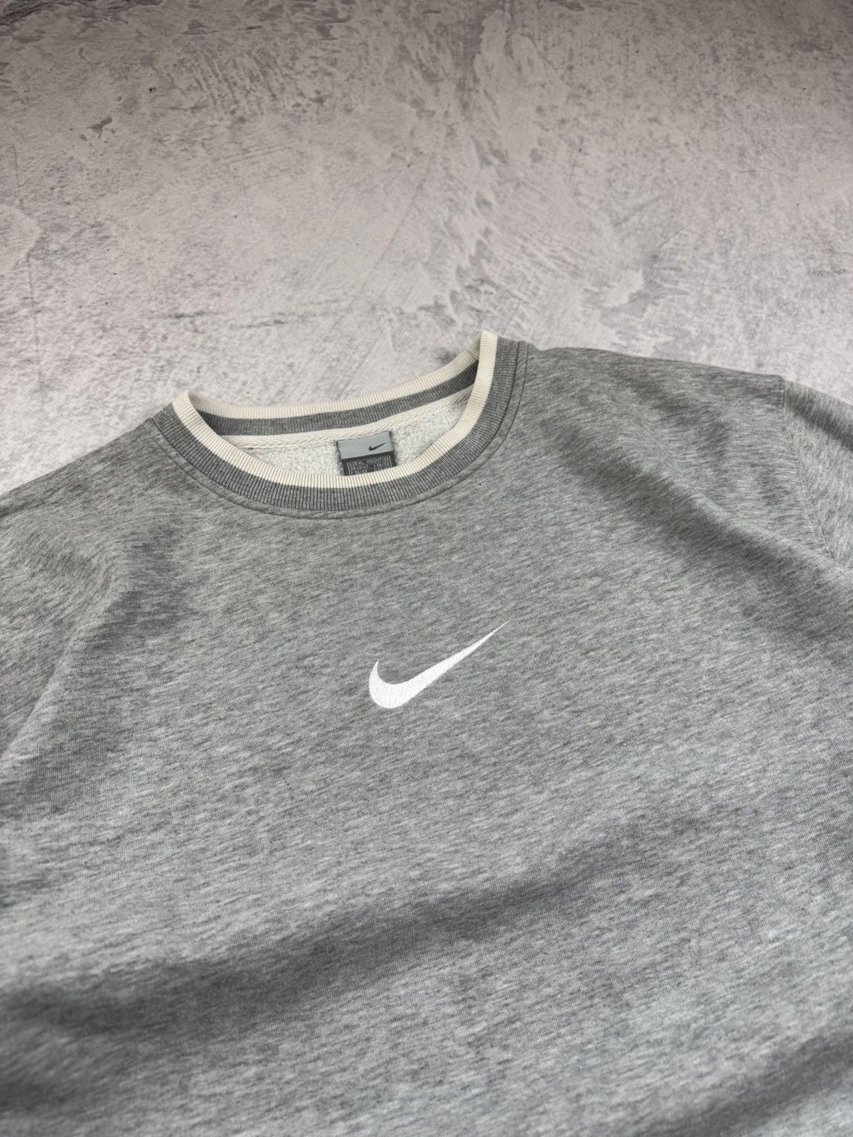 Nike × Vintage NIKE VINTAGE CENTER LOGO OVERSIZE BOXY SWEATSHIRT Size US XL / EU 56 / 4 - 4 Thumbnail