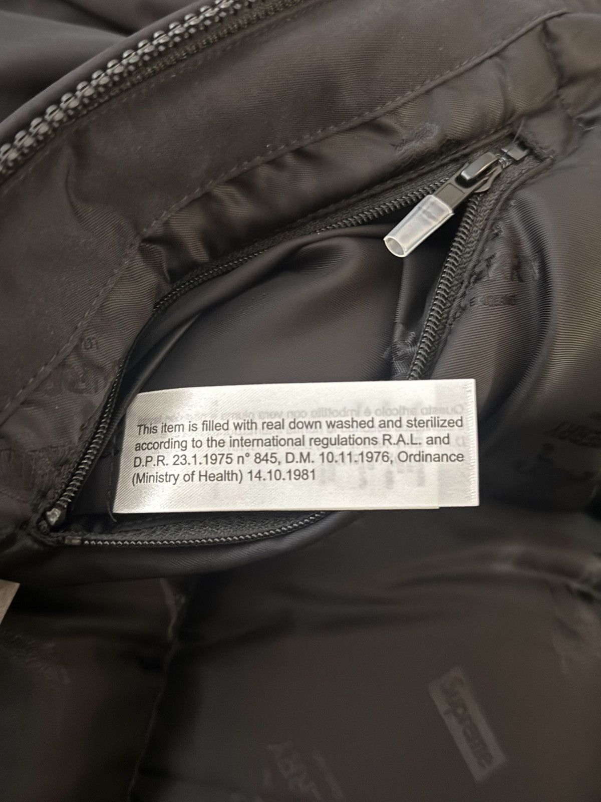 Burberry × Supreme Supreme Burberry Shearling collar down puffer jacket Size US L / EU 52-54 / 3 - 17 Thumbnail